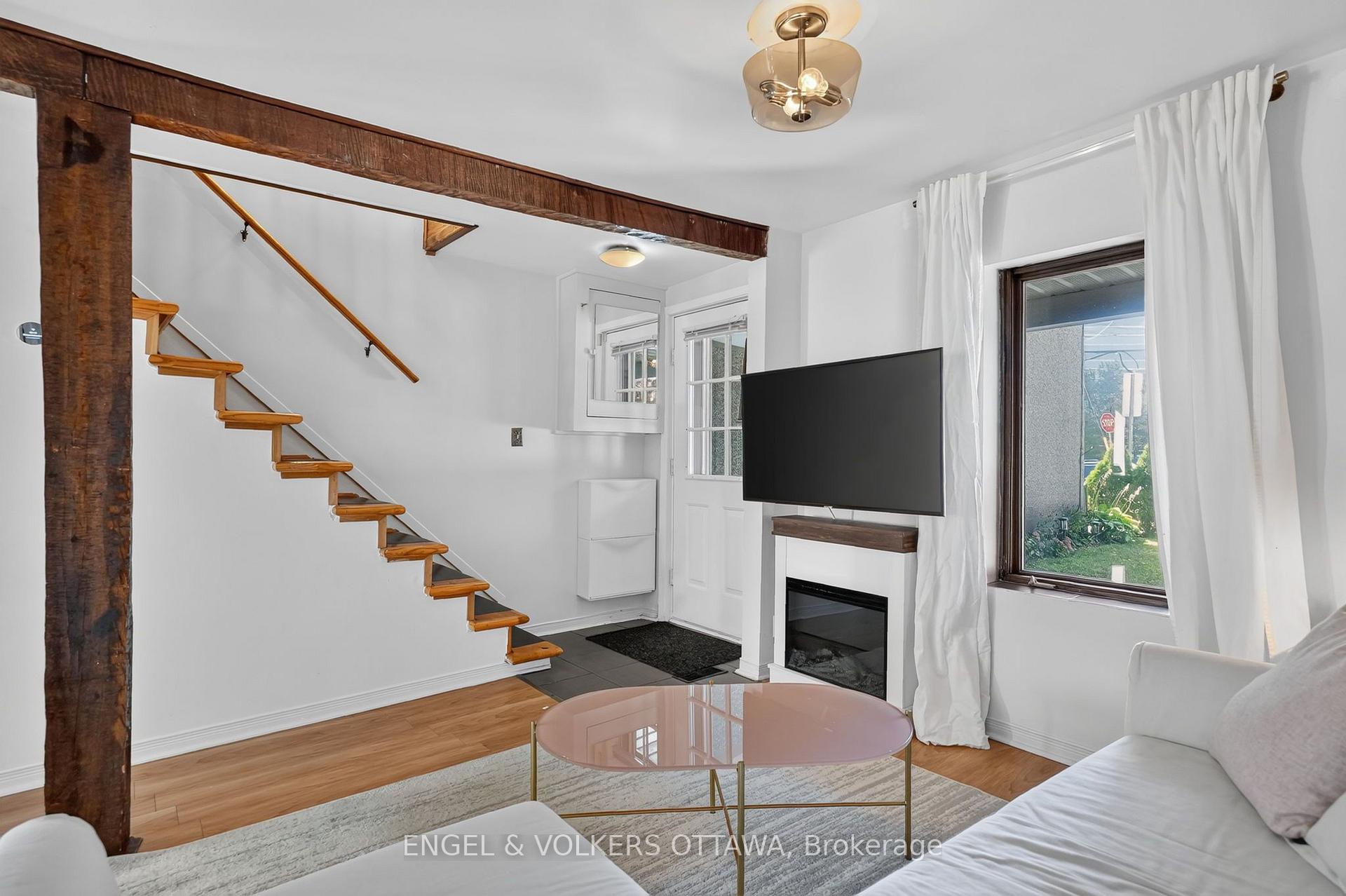 Photo 10 of 319 Savard Avenue, Ottawa, Vanier — HOMEH