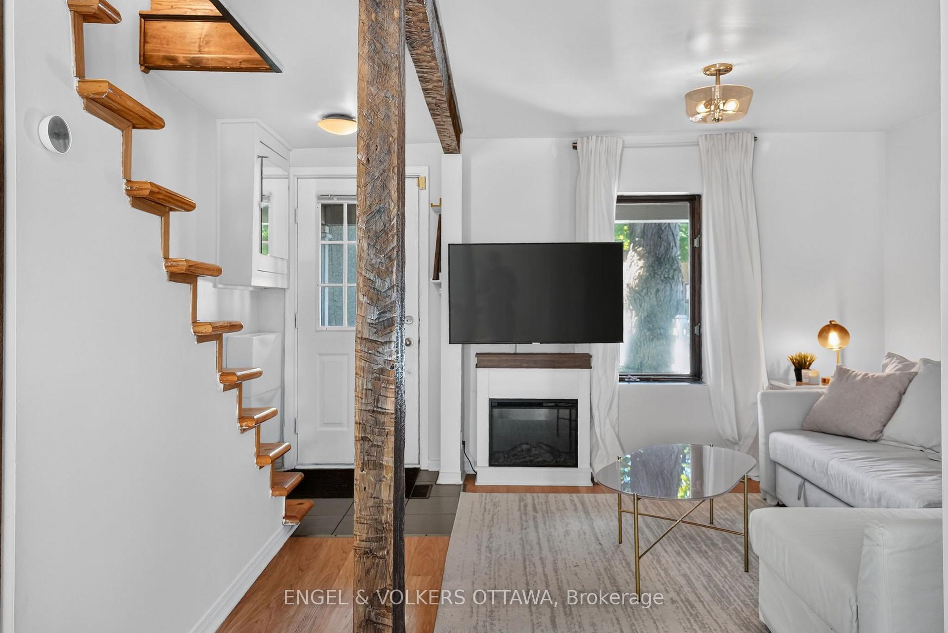 Photo 11 of 319 Savard Avenue, Ottawa, Vanier — HOMEH