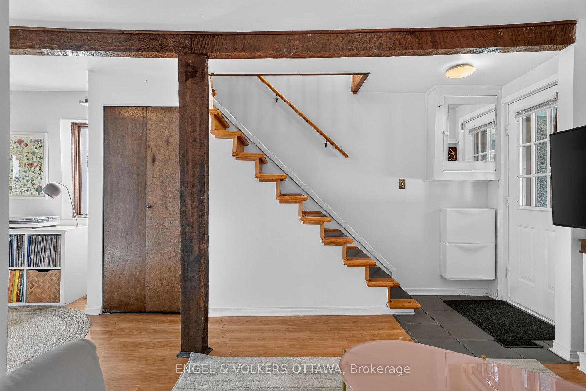 Photo 12 of 319 Savard Avenue, Ottawa, Vanier — HOMEH