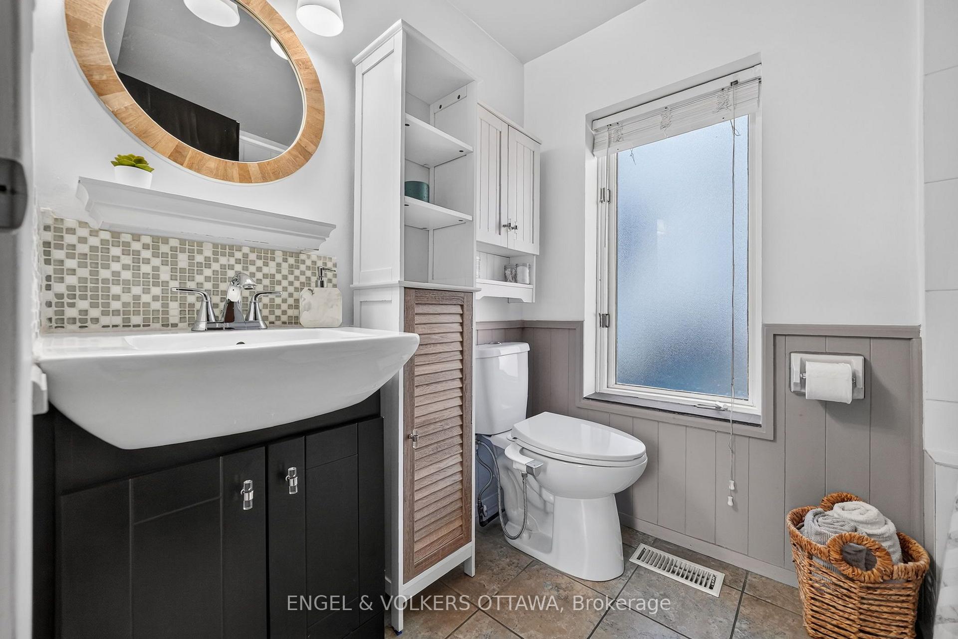 Photo 16 of 319 Savard Avenue, Ottawa, Vanier — HOMEH