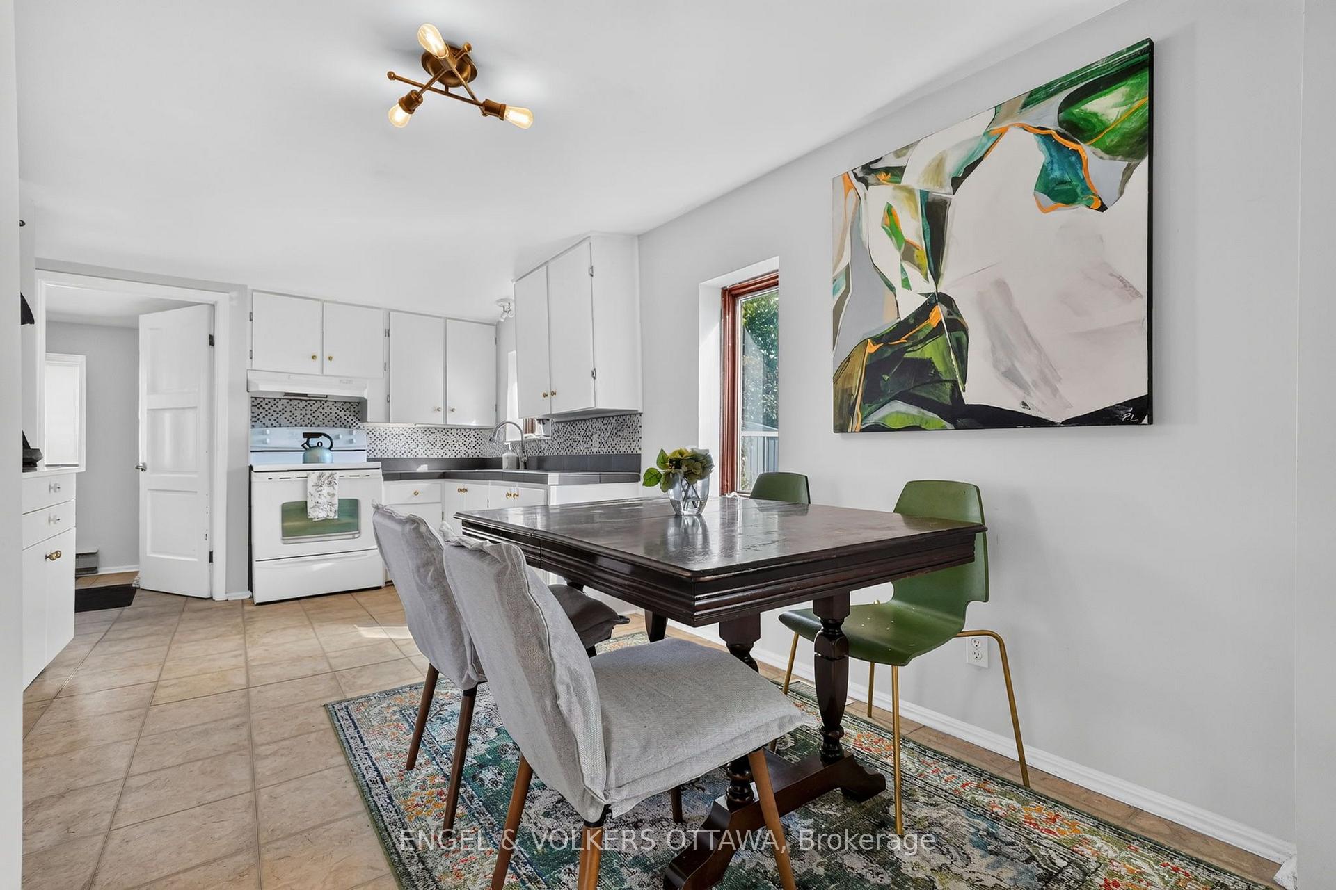 Photo 23 of 319 Savard Avenue, Ottawa, Vanier — HOMEH