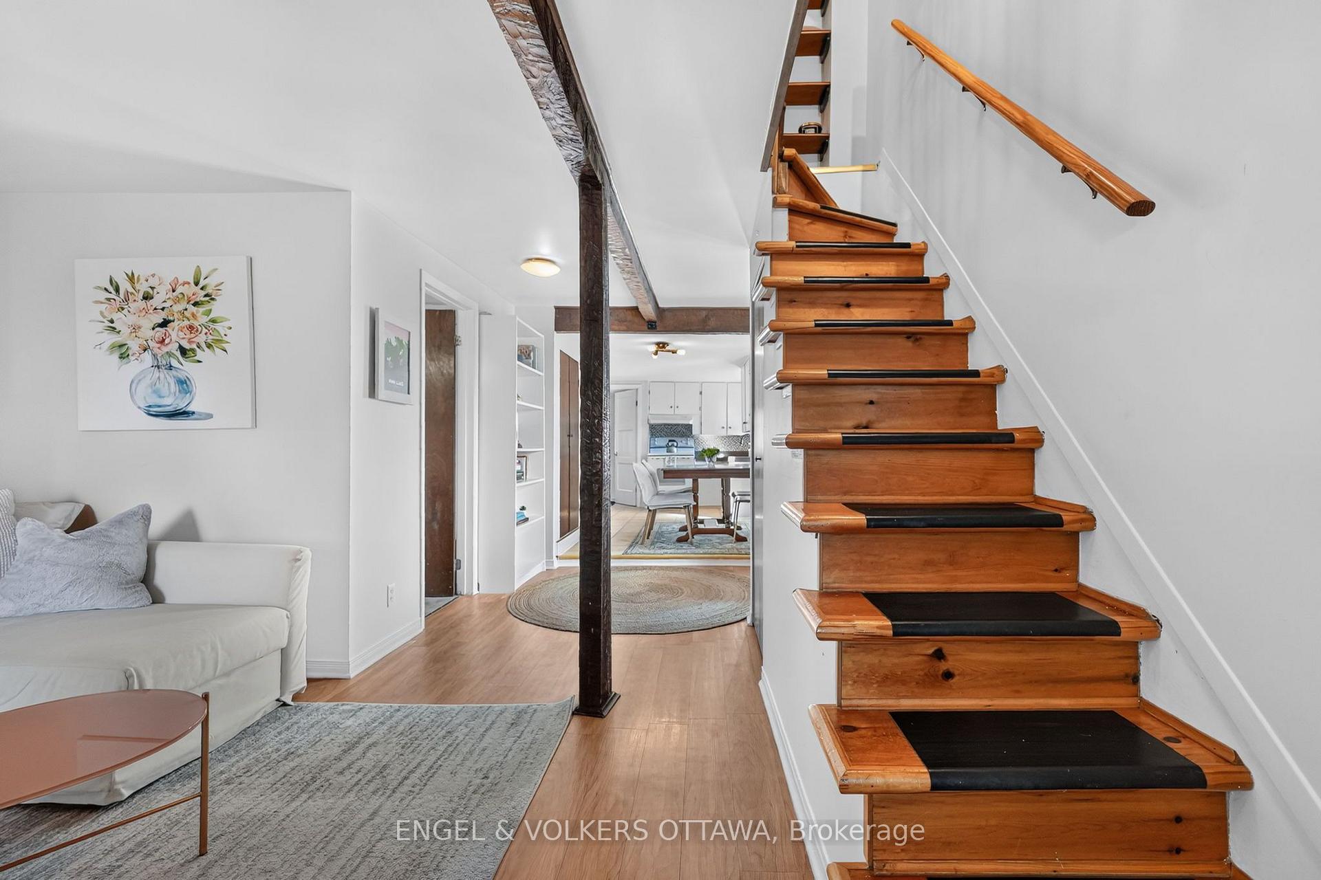 Photo 31 of 319 Savard Avenue, Ottawa, Vanier — HOMEH