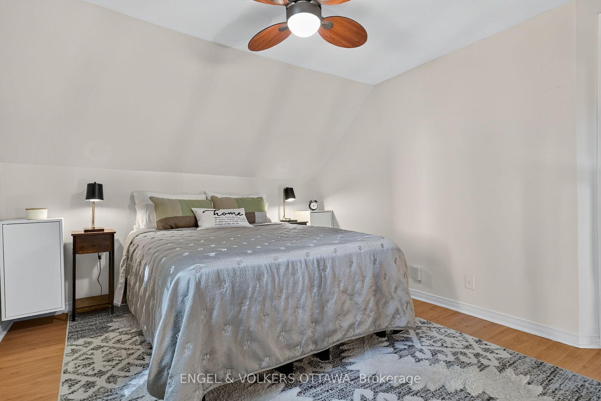 Photo 35 of 319 Savard Avenue, Ottawa, Vanier — HOMEH