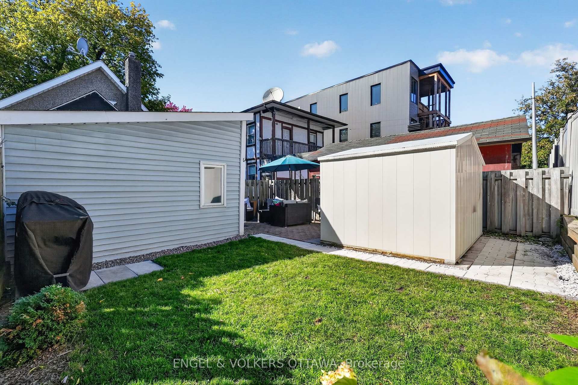Photo 43 of 319 Savard Avenue, Ottawa, Vanier — HOMEH