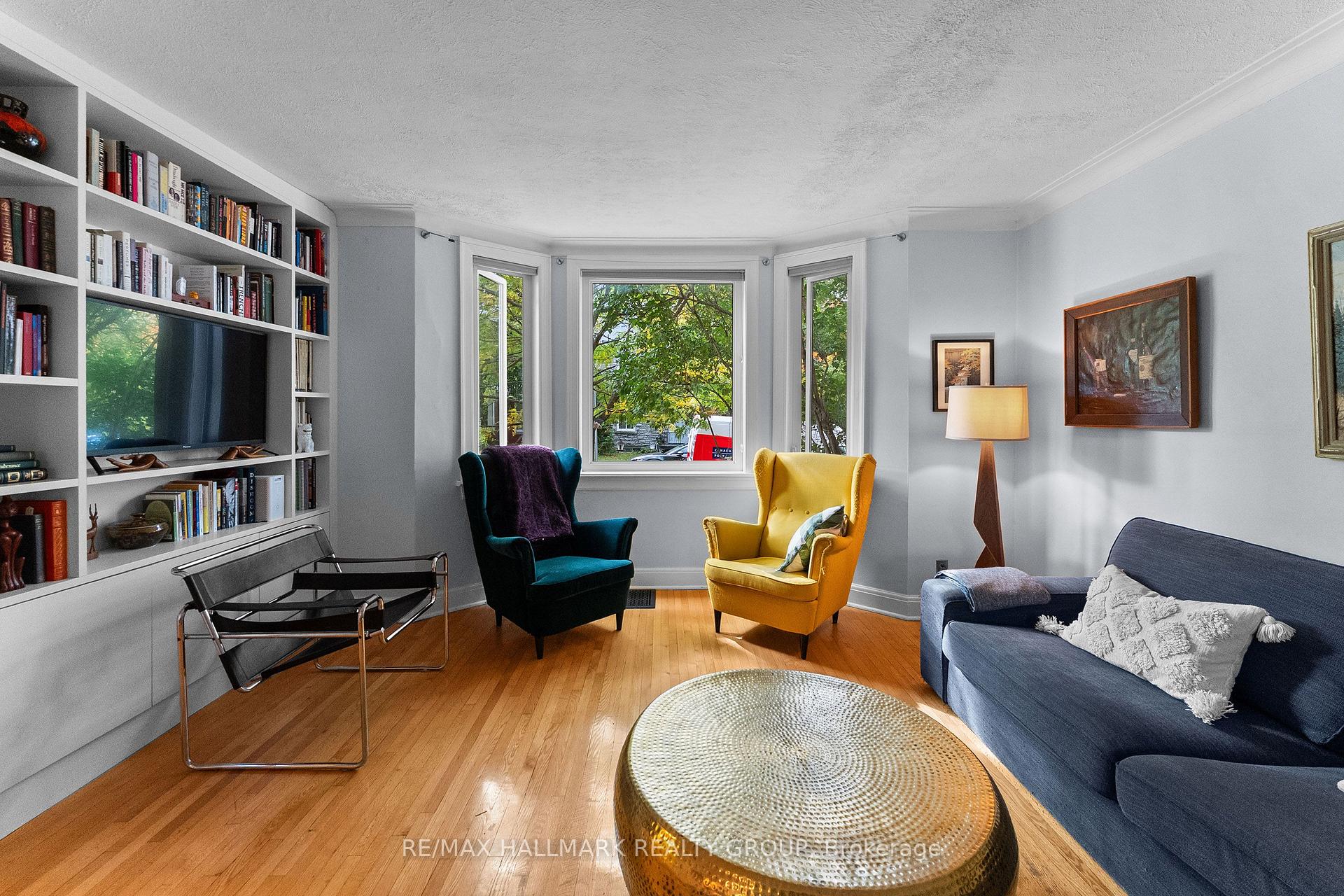 Photo 3 of 425 Chapel Street, Ottawa, Sandy Hill — HOMEH