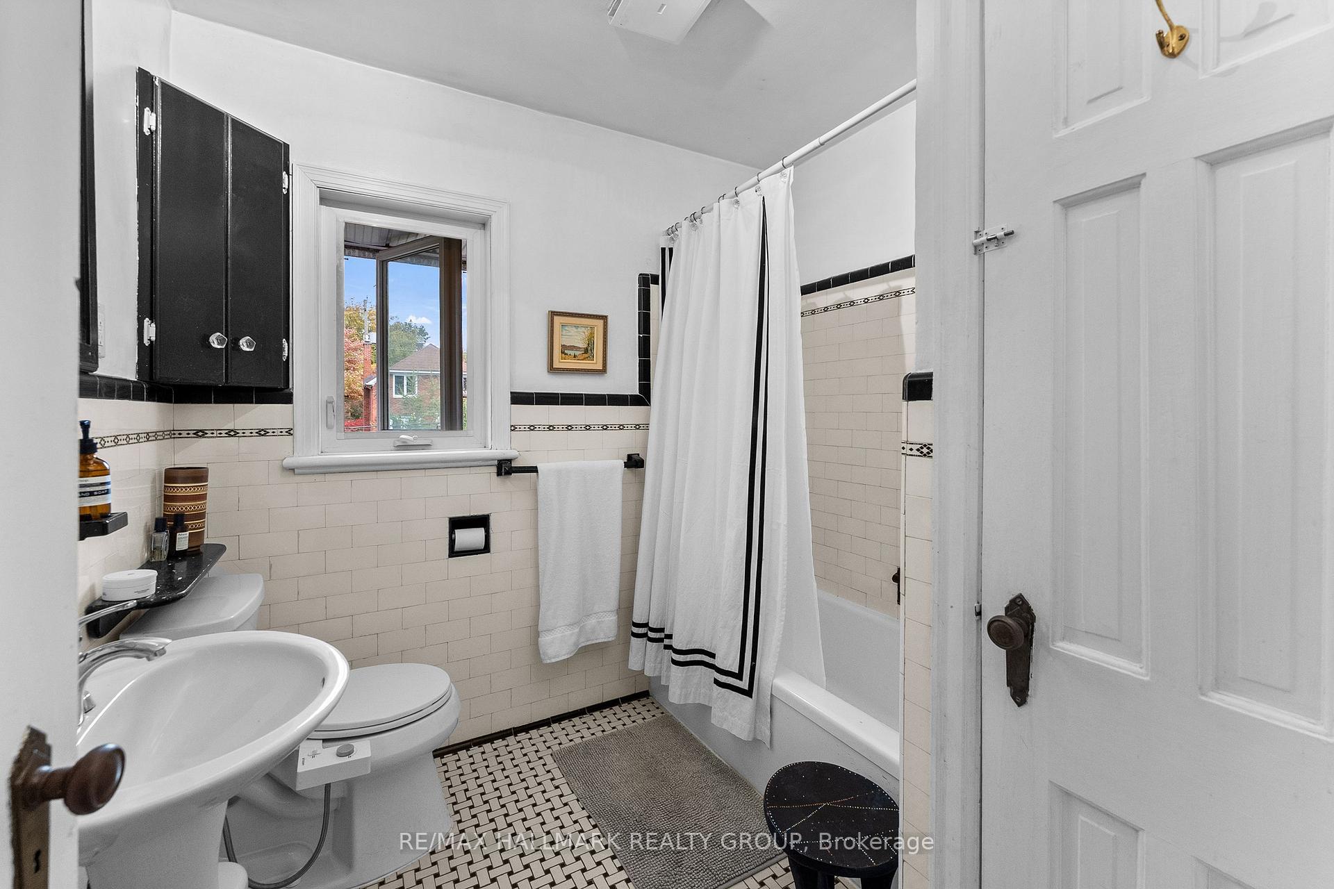 Photo 14 of 425 Chapel Street, Ottawa, Sandy Hill — HOMEH