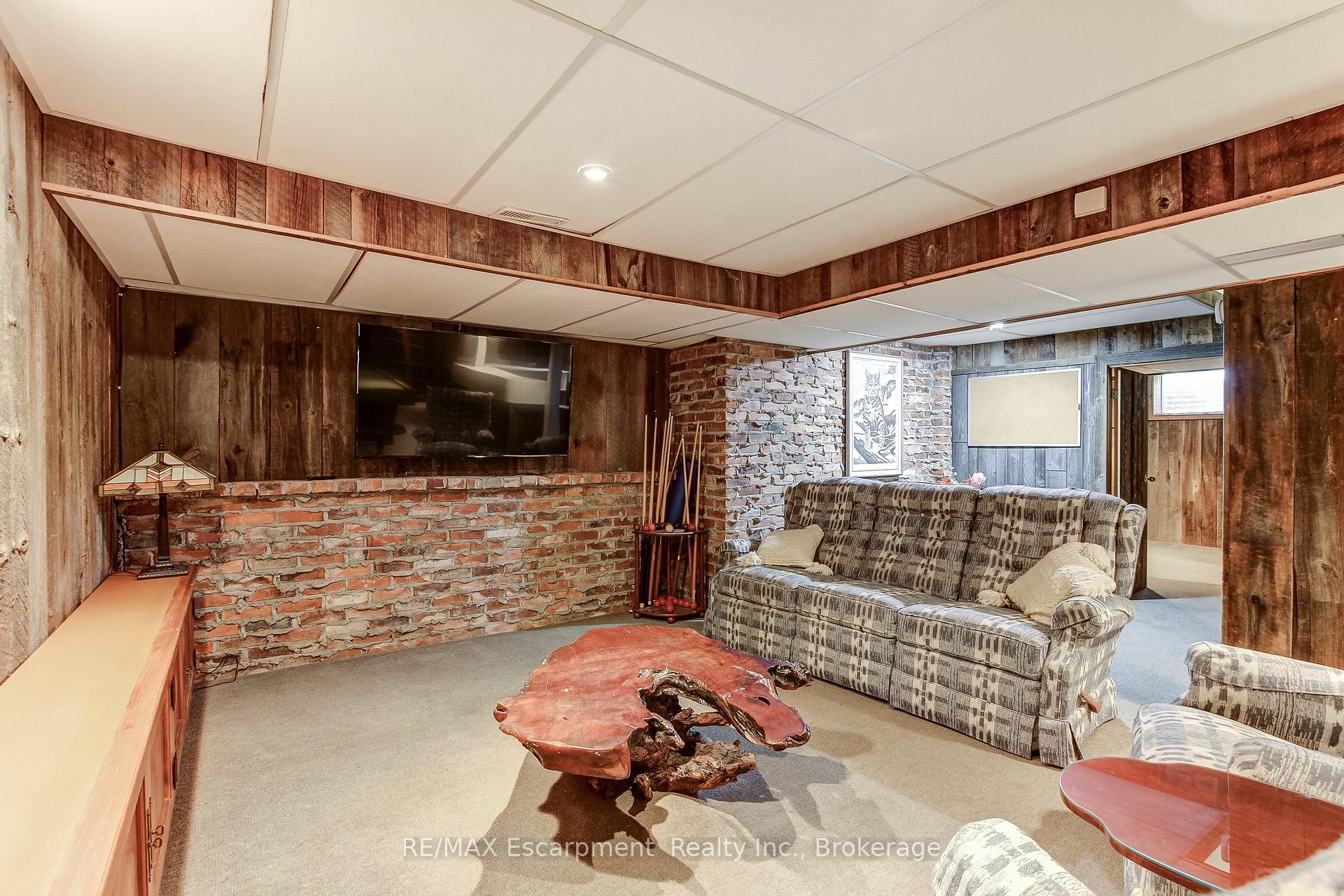 Photo 27 of 215 Briar Hill Crescent, Hamilton, Ancaster — HOMEH