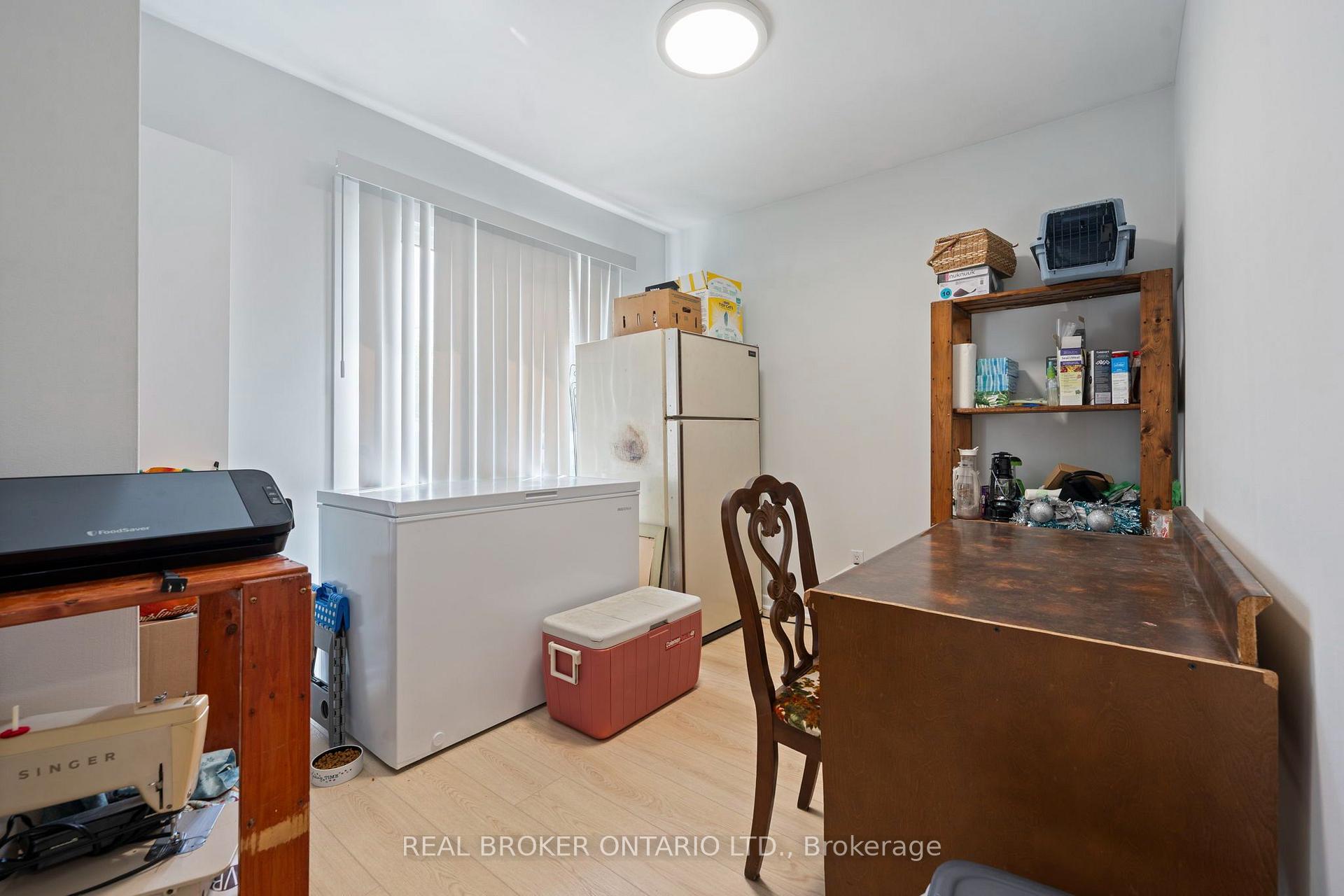 Photo 12 of 23 Homewood Avenue, Norfolk, Simcoe — HOMEH