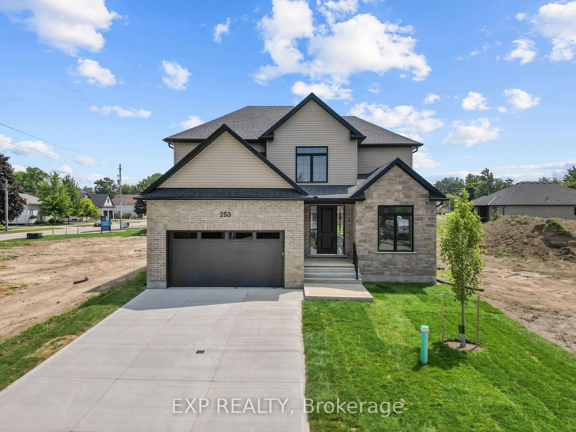 Photo of 253 John Street