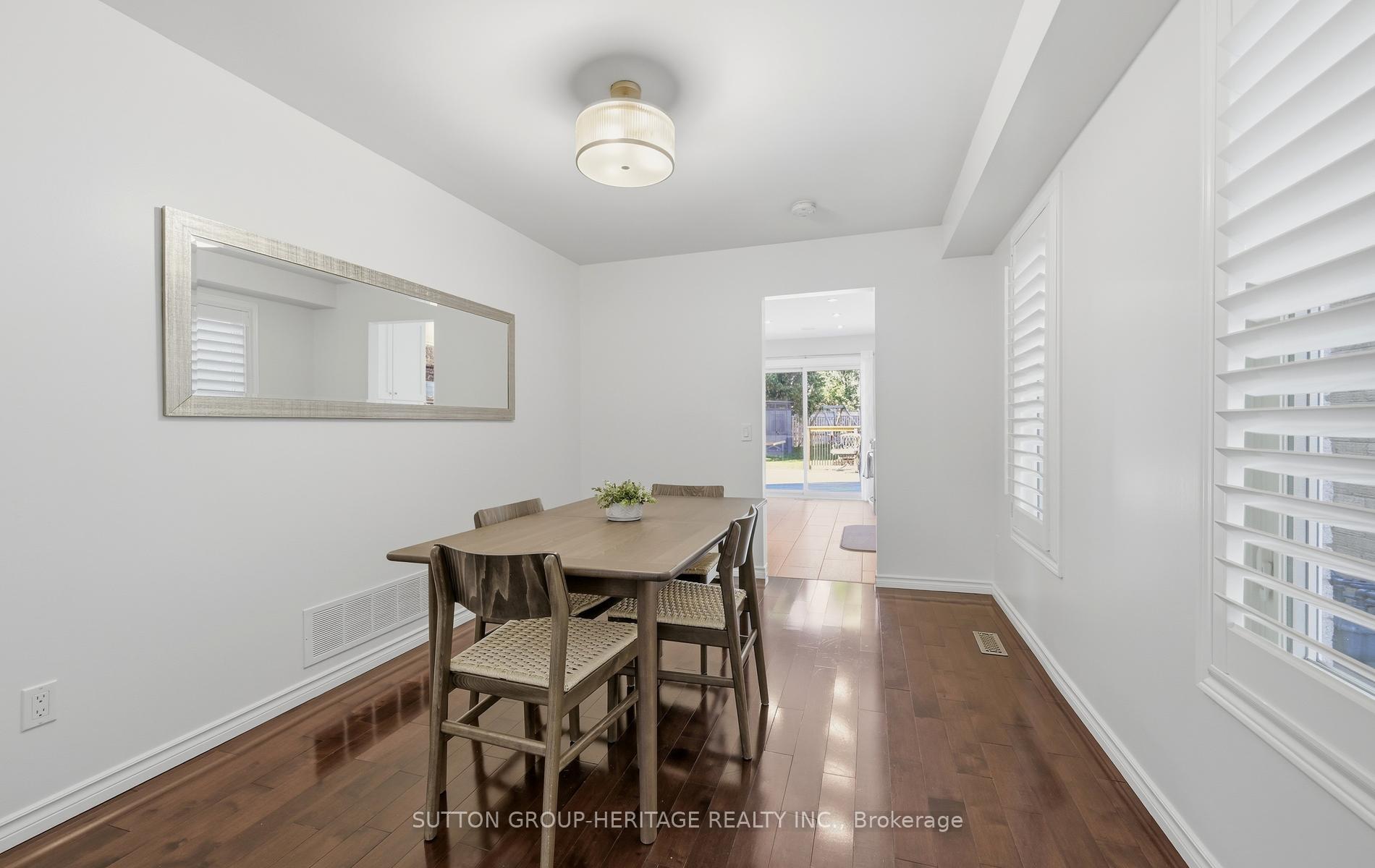 Photo 15 of 664 Eramosa Crescent, Pickering, Amberlea — HOMEH