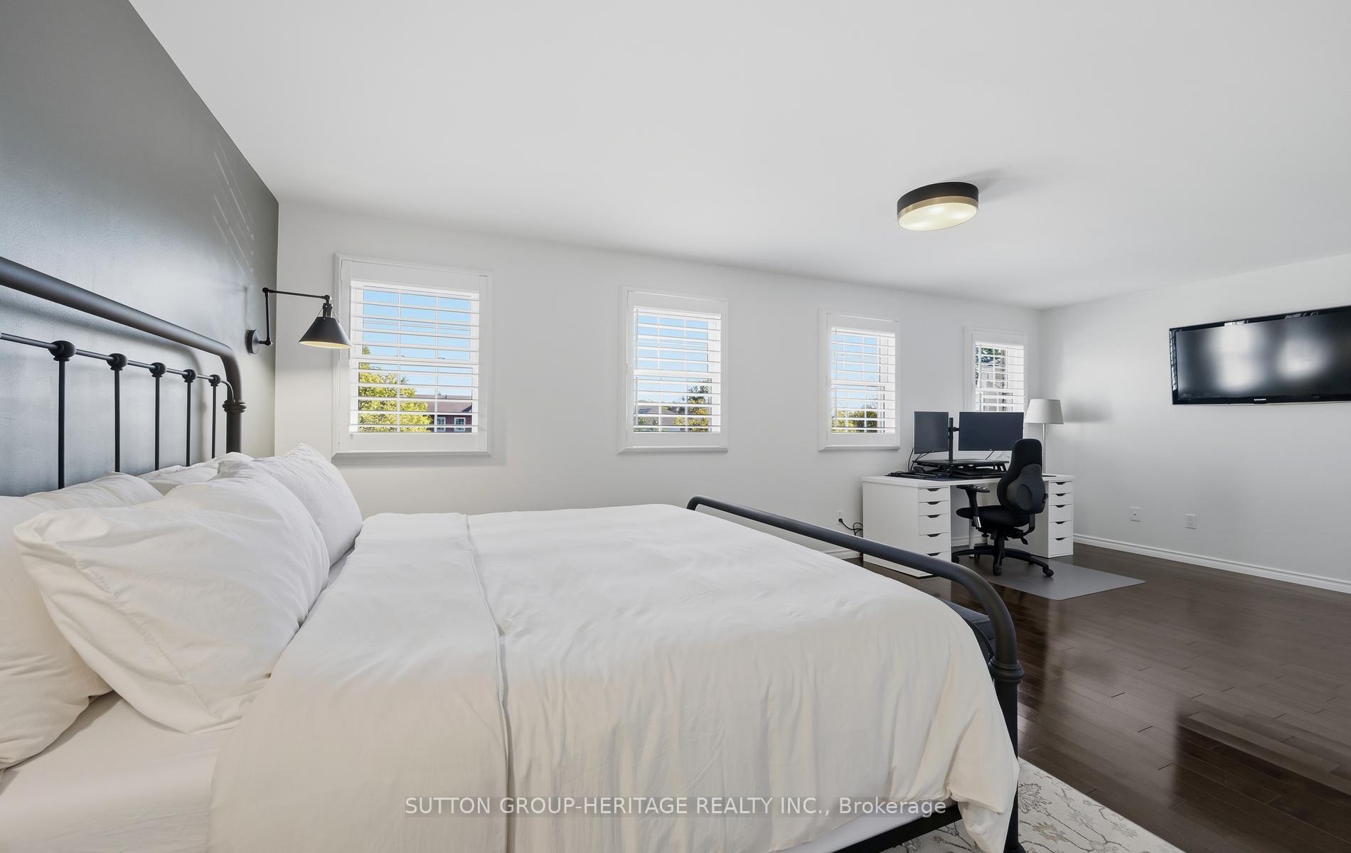 Photo 19 of 664 Eramosa Crescent, Pickering, Amberlea — HOMEH