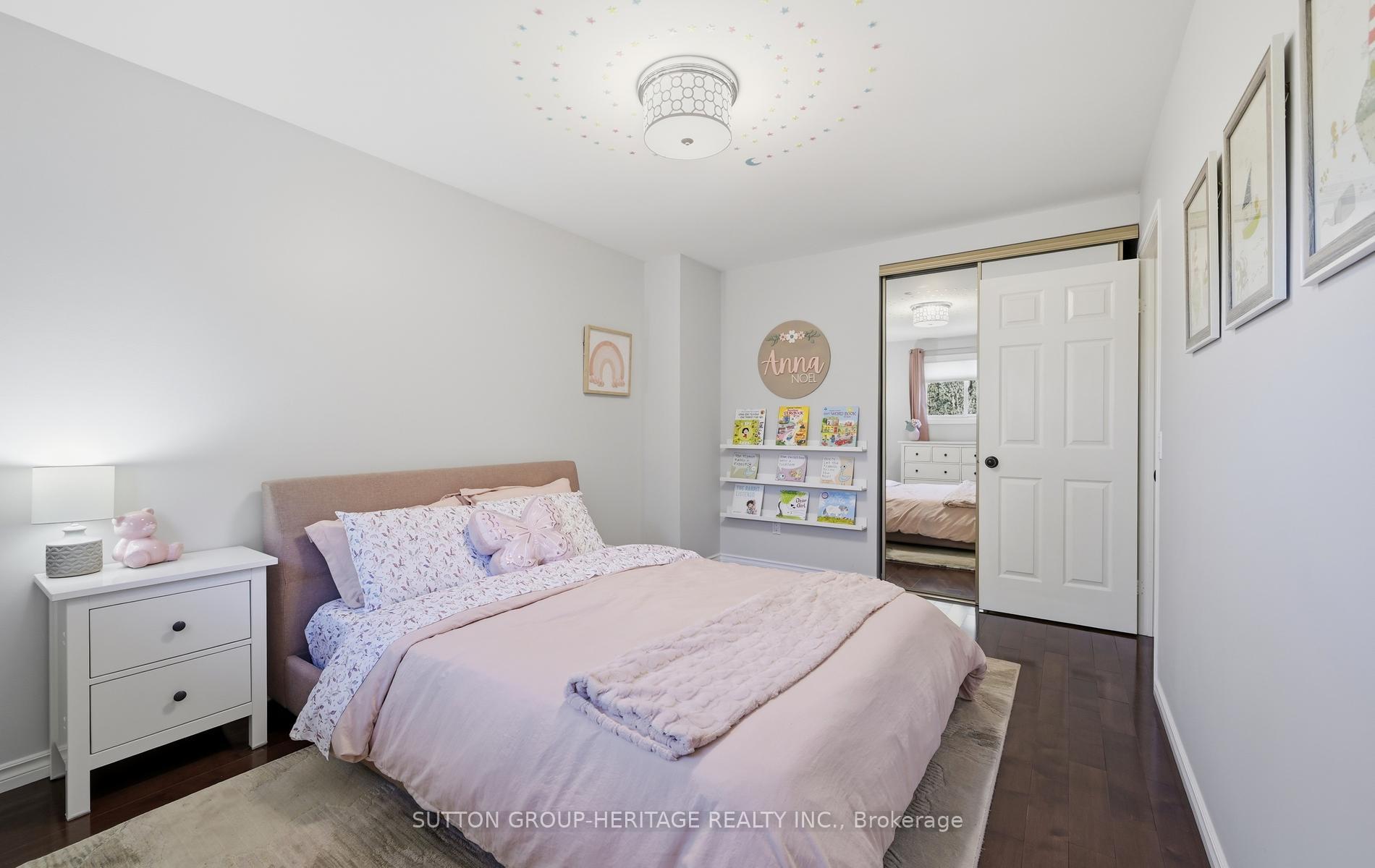 Photo 23 of 664 Eramosa Crescent, Pickering, Amberlea — HOMEH