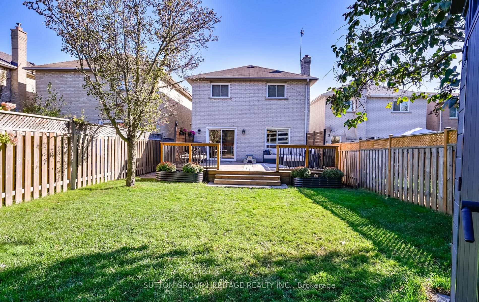 Photo 40 of 664 Eramosa Crescent, Pickering, Amberlea — HOMEH