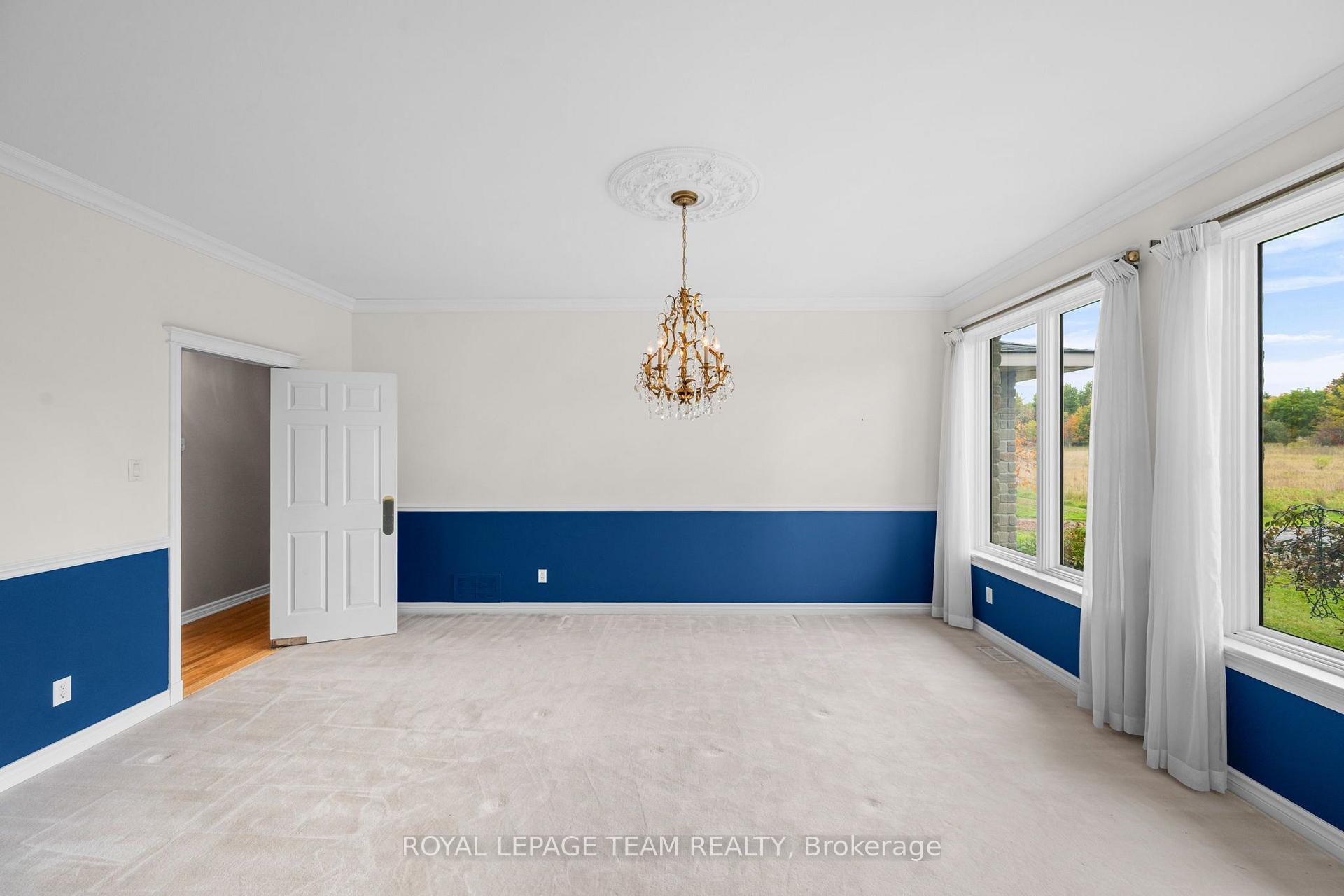Photo 11 of 285 Pinhey Point Road, Ottawa, Kanata - Kanata (North East) — HOMEH