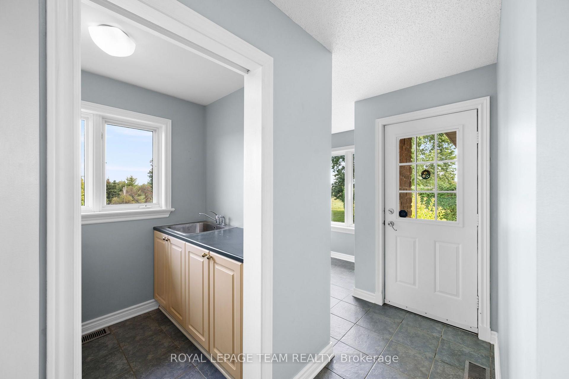 Photo 40 of 285 Pinhey Point Road, Ottawa, Kanata - Kanata (North East) — HOMEH