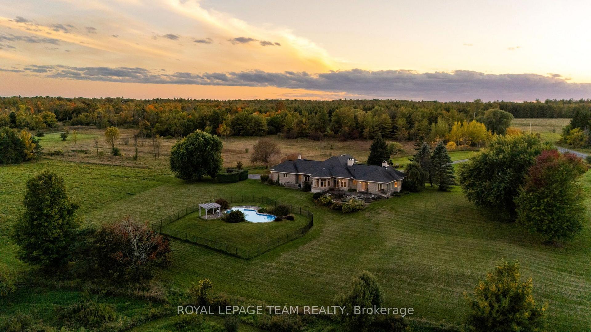 Photo 46 of 285 Pinhey Point Road, Ottawa, Kanata - Kanata (North East) — HOMEH