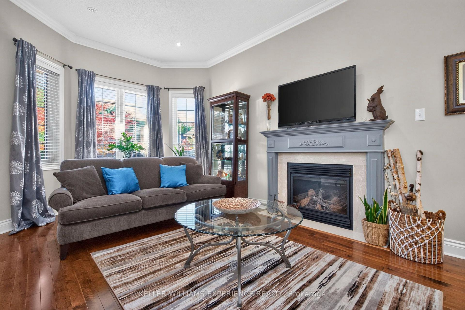 Photo 7 of 56 Silver Trail, Barrie, Ardagh — HOMEH