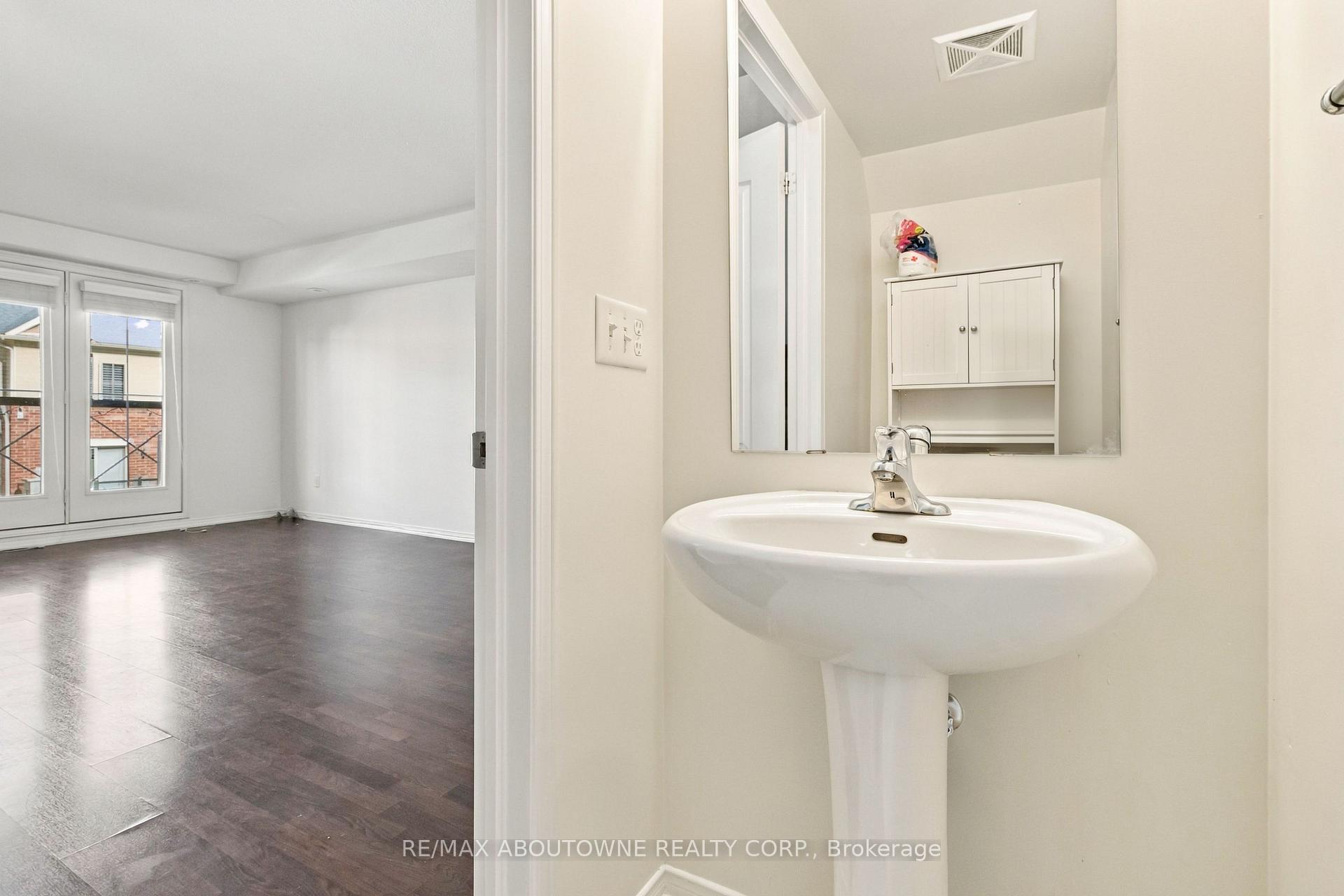 Photo 13 of Unit 14, 43 Hays Boulevard, Oakville, River Oaks — HOMEH