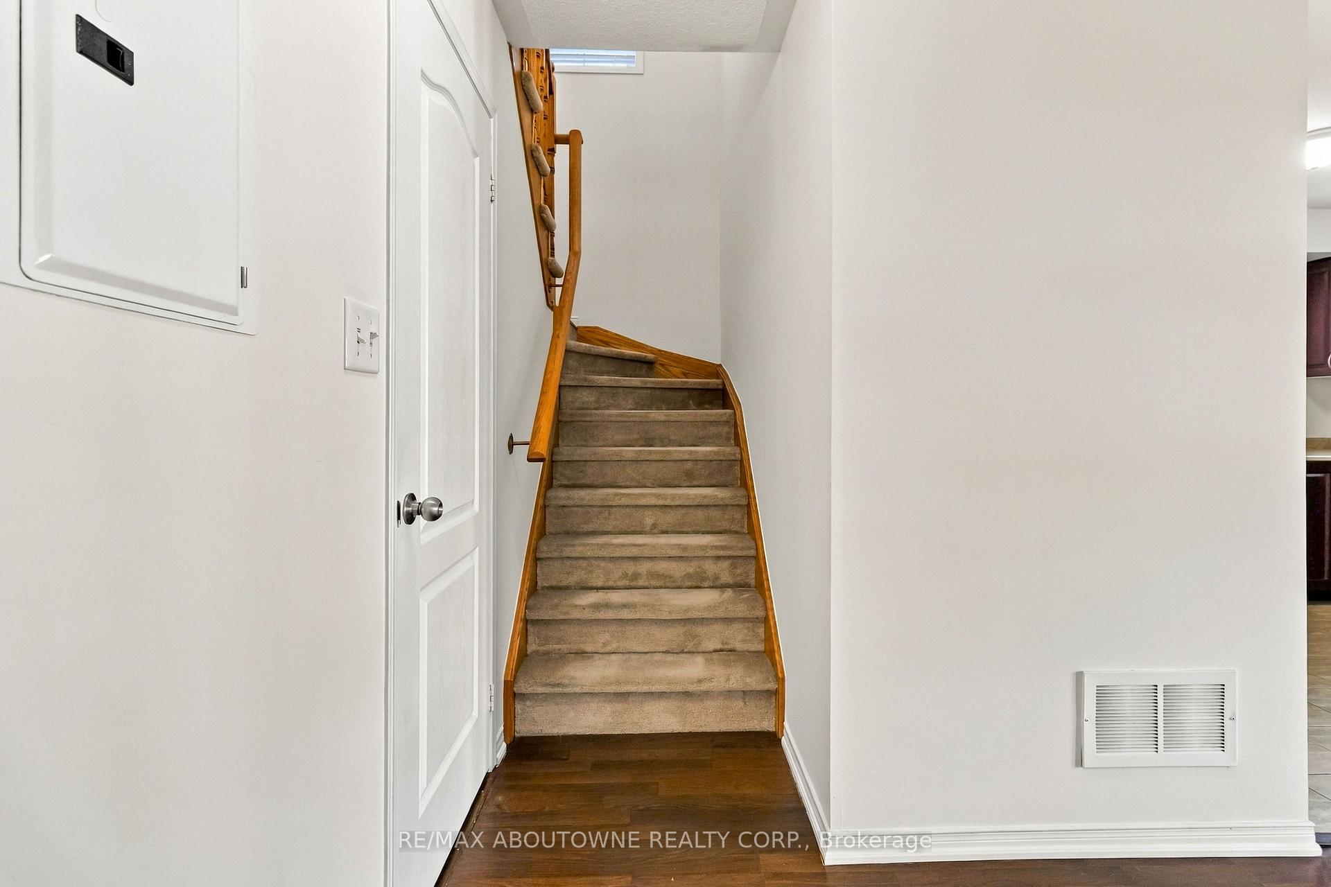 Photo 14 of Unit 14, 43 Hays Boulevard, Oakville, River Oaks — HOMEH