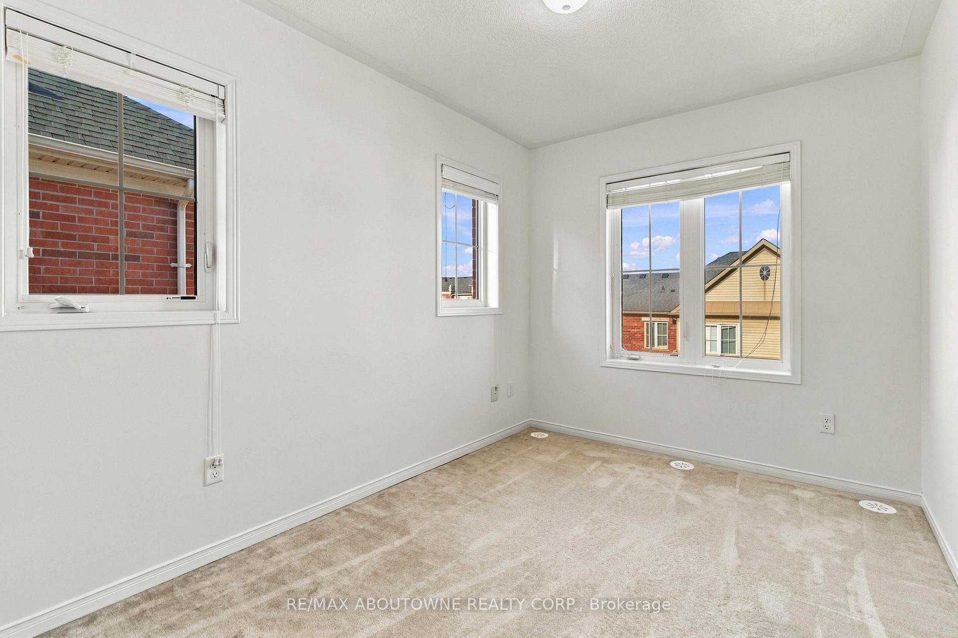 Photo 17 of Unit 14, 43 Hays Boulevard, Oakville, River Oaks — HOMEH