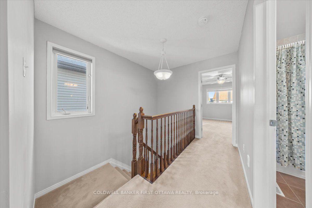 Photo 15 of 132 Maravista Drive, Ottawa, Barrhaven - Cedargrove/Fraserdale — HOMEH