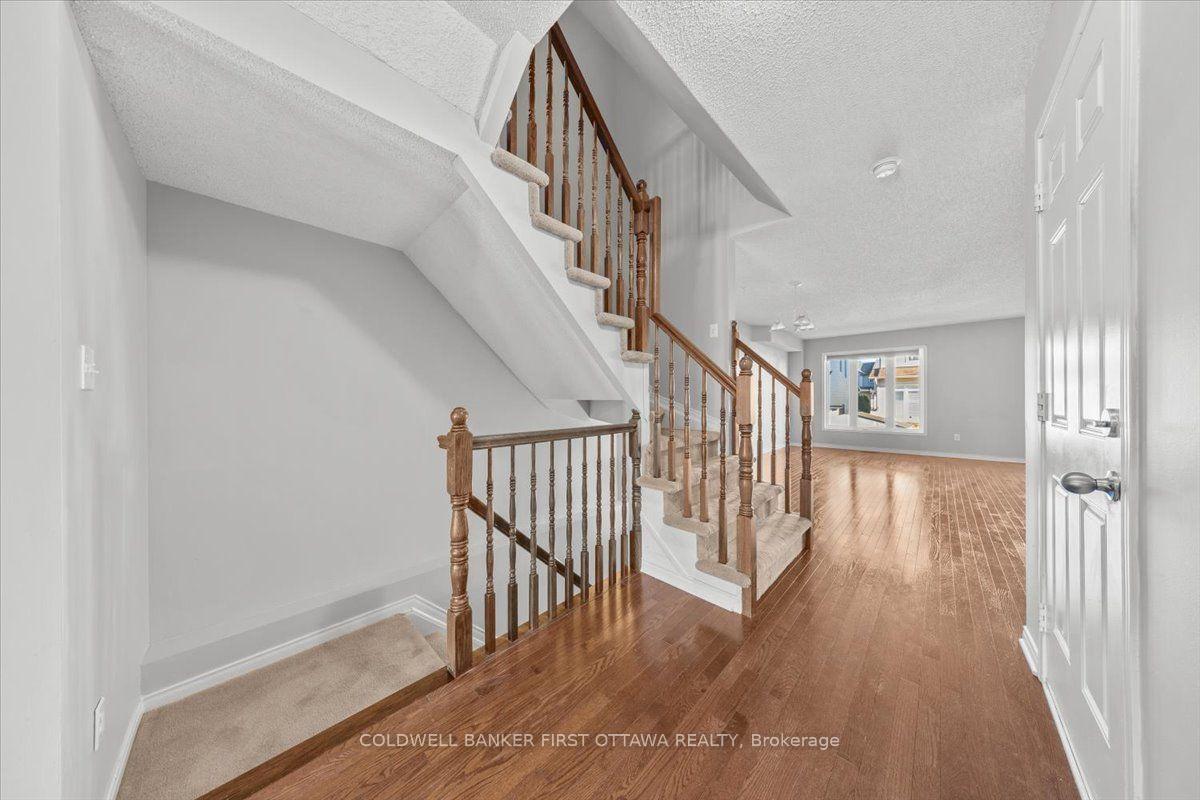 Photo 21 of 132 Maravista Drive, Ottawa, Barrhaven - Cedargrove/Fraserdale — HOMEH