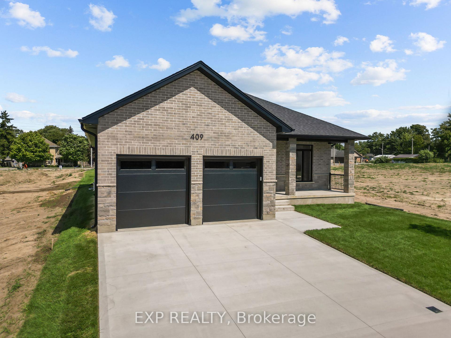 Photo 24 of 409 Ontario Street, Warwick, Watford — HOMEH