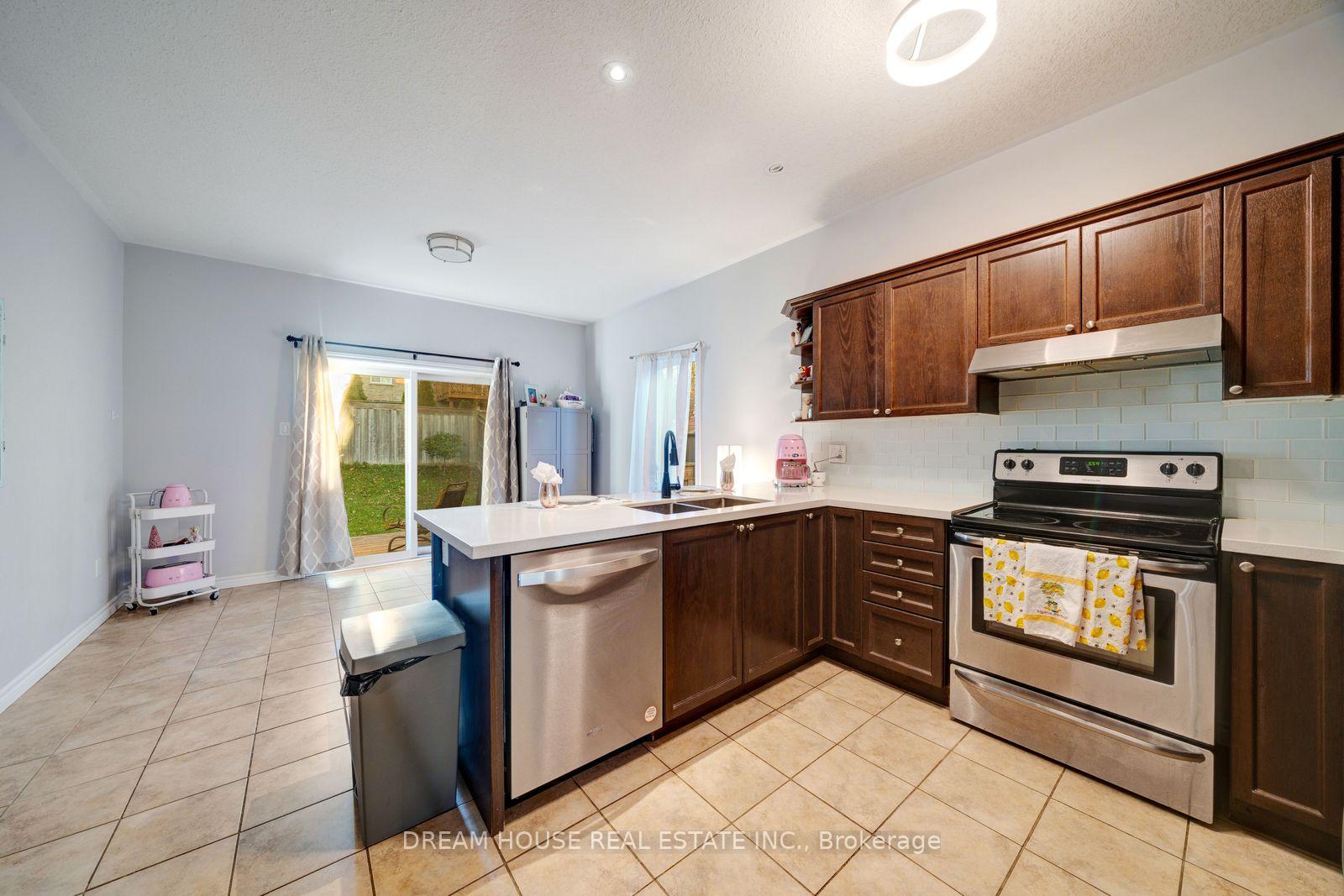 Photo 26 of 186 Fenning Drive, Clarington, Courtice — HOMEH