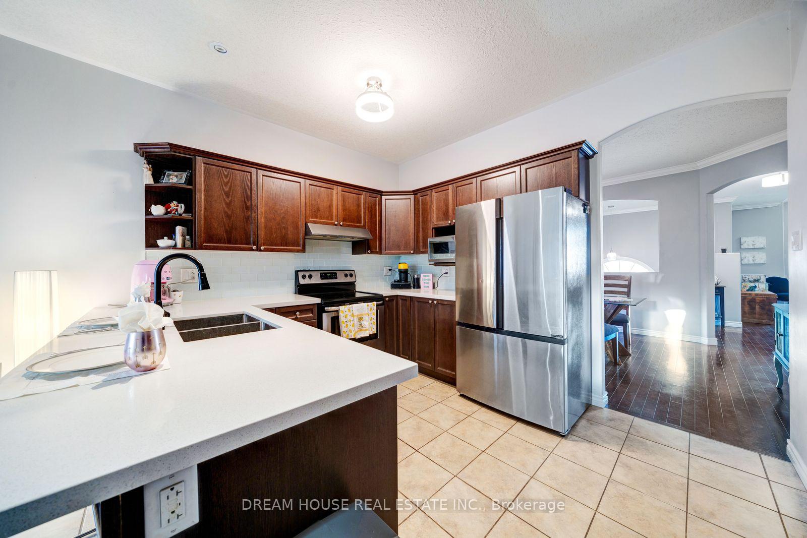 Photo 28 of 186 Fenning Drive, Clarington, Courtice — HOMEH