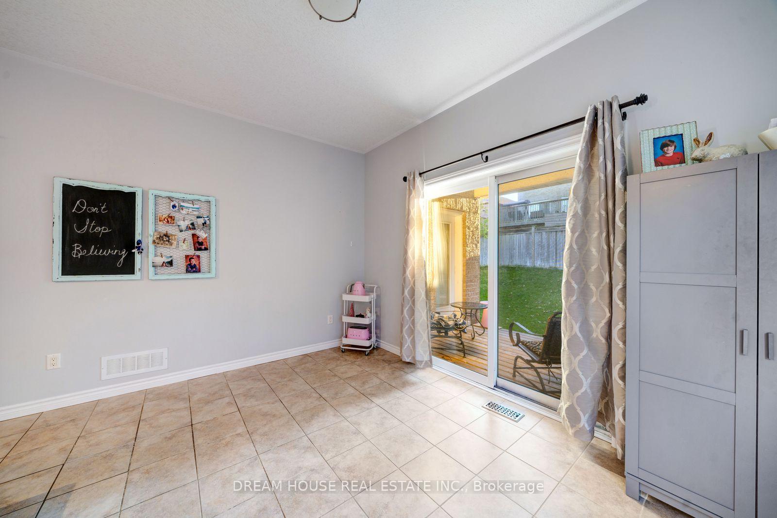 Photo 32 of 186 Fenning Drive, Clarington, Courtice — HOMEH