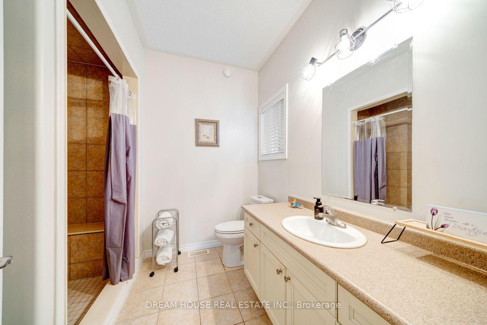 Photo 41 of 186 Fenning Drive, Clarington, Courtice — HOMEH