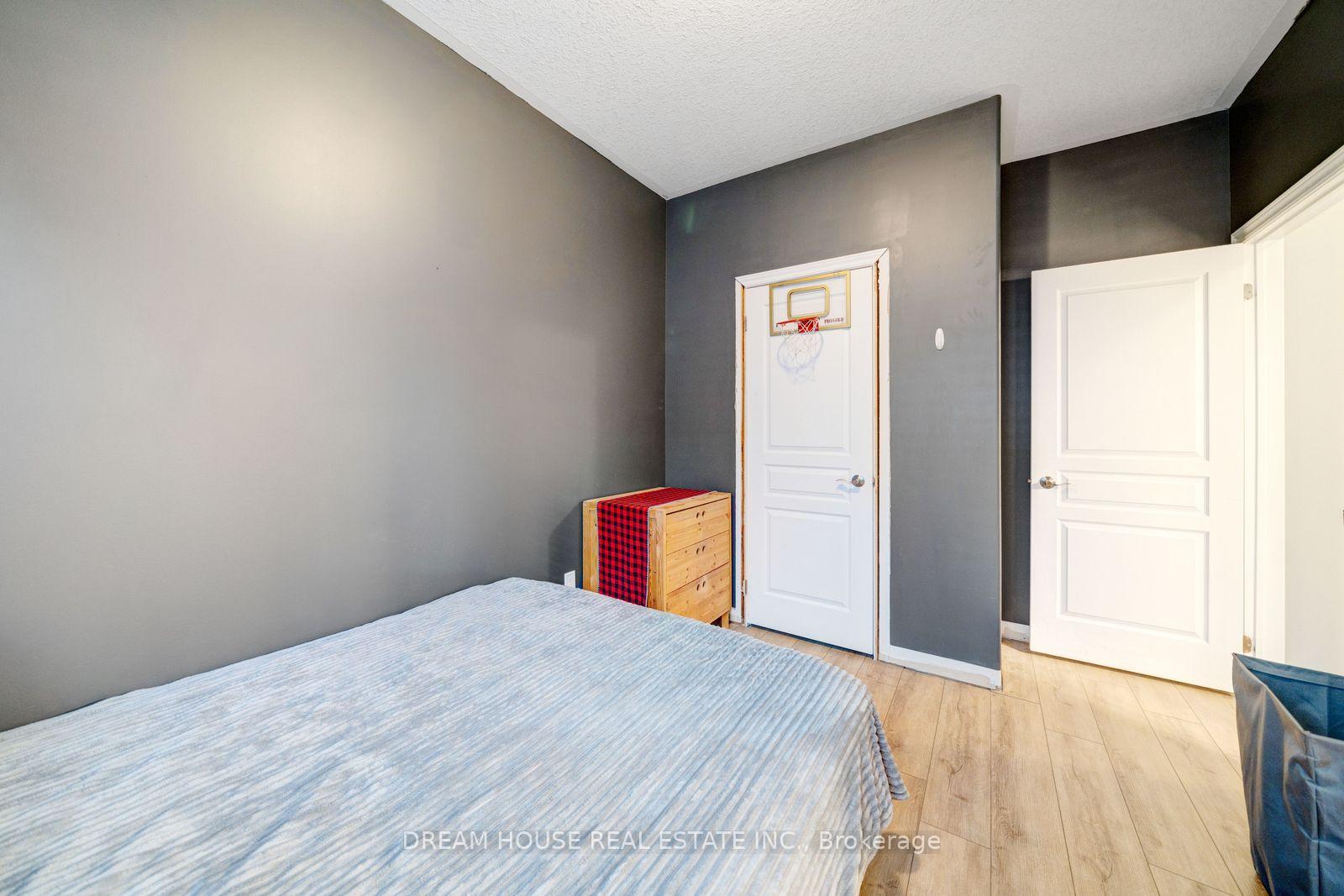 Photo 45 of 186 Fenning Drive, Clarington, Courtice — HOMEH