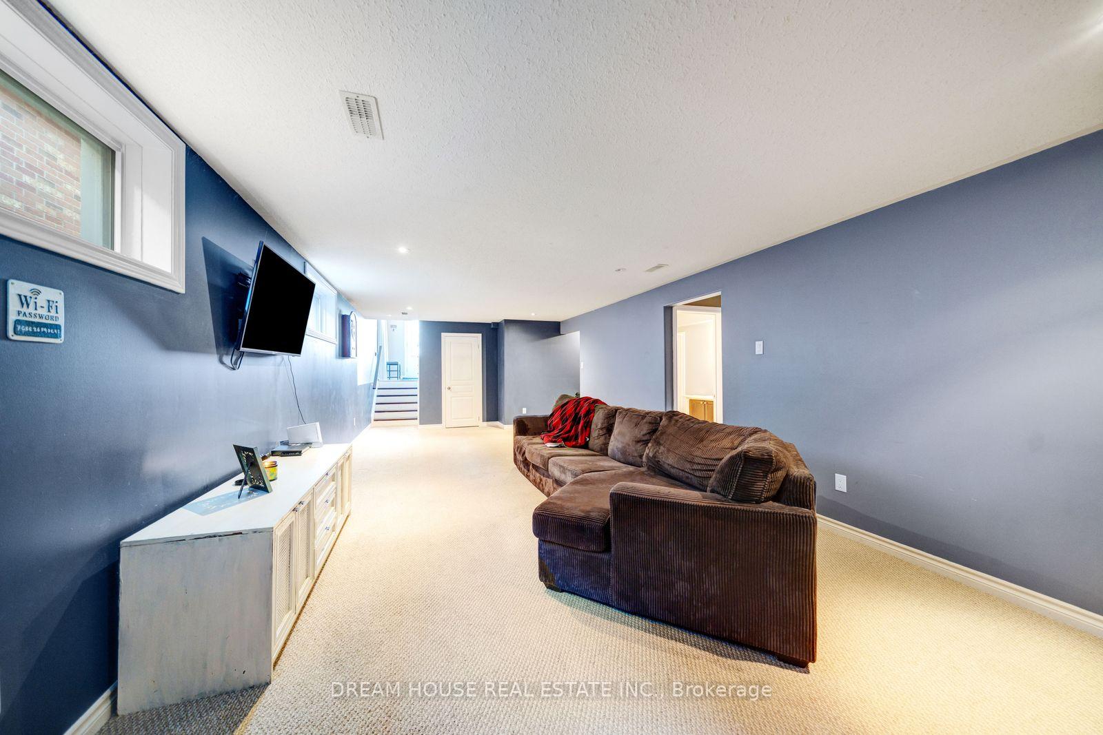 Photo 51 of 186 Fenning Drive, Clarington, Courtice — HOMEH