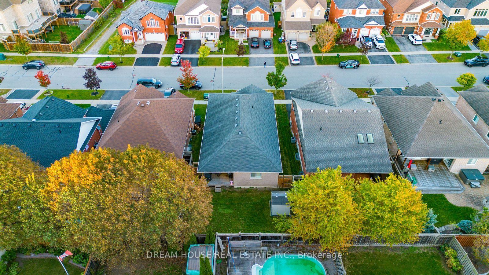Photo 66 of 186 Fenning Drive, Clarington, Courtice — HOMEH
