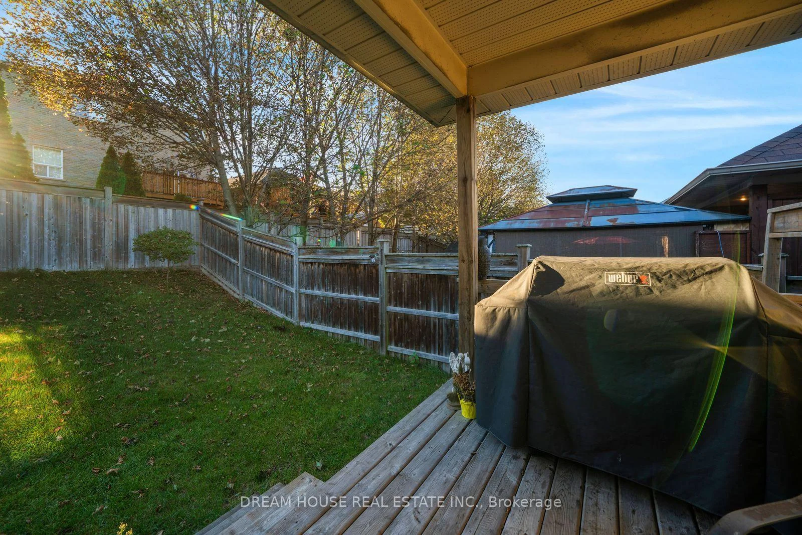 Photo 4 of 186 Fenning Drive, Clarington, Courtice — HOMEH