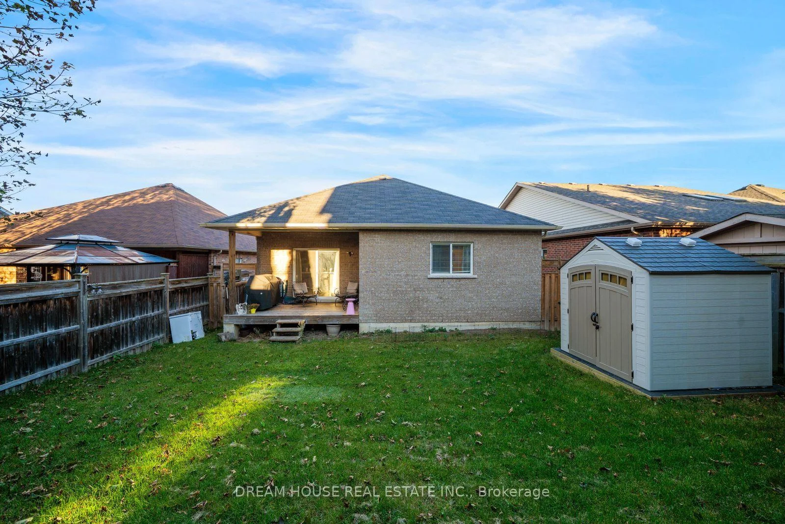 Photo 10 of 186 Fenning Drive, Clarington, Courtice — HOMEH