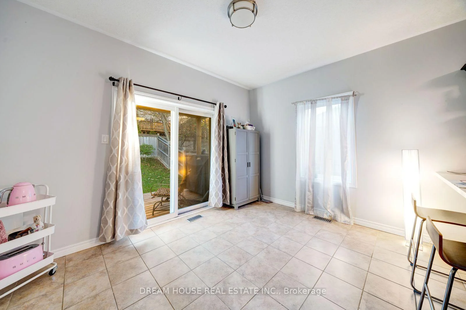 Photo 33 of 186 Fenning Drive, Clarington, Courtice — HOMEH