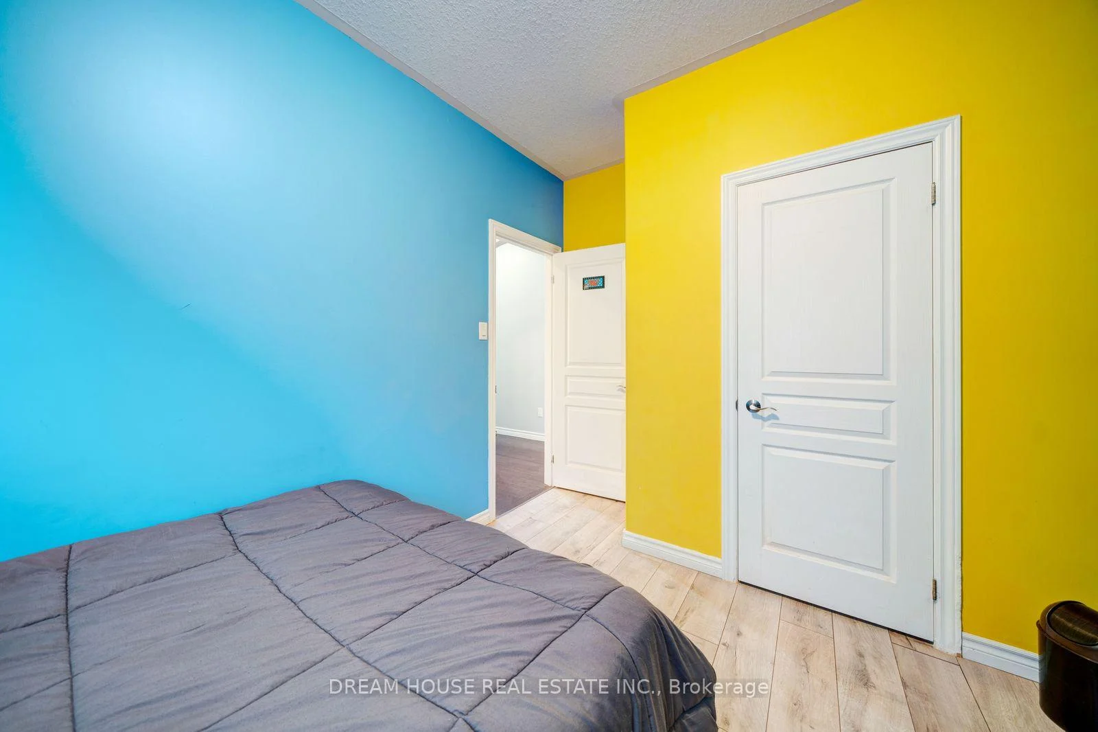 Photo 50 of 186 Fenning Drive, Clarington, Courtice — HOMEH