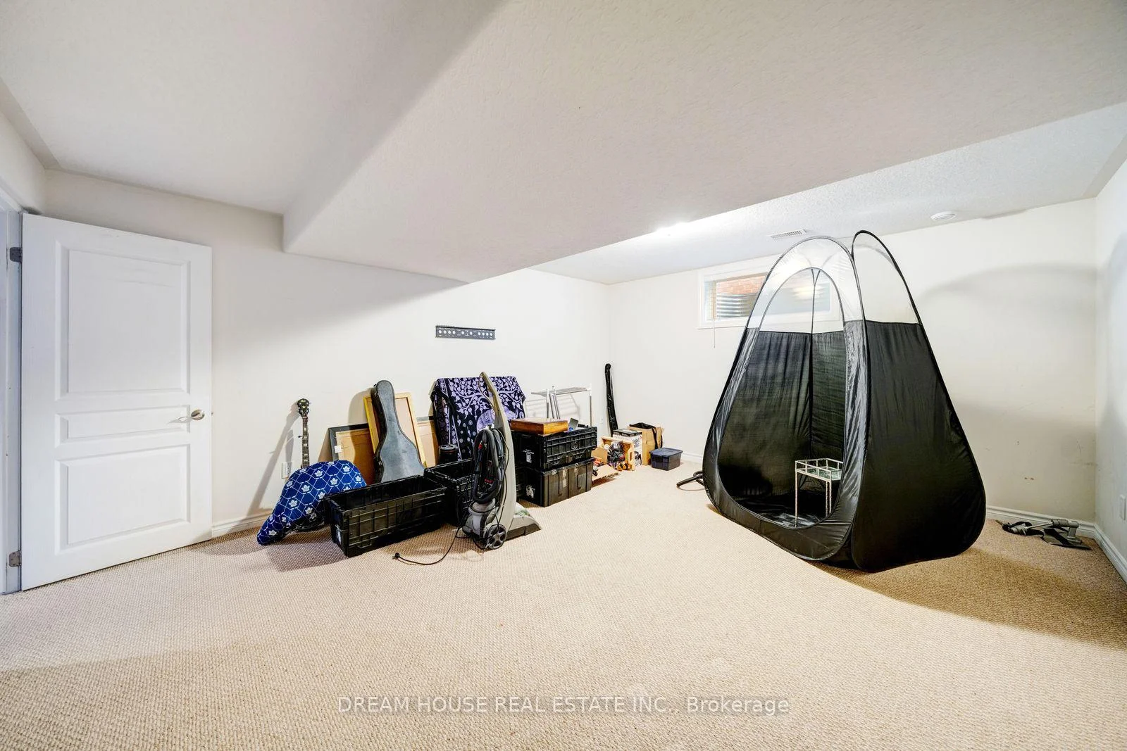 Photo 54 of 186 Fenning Drive, Clarington, Courtice — HOMEH