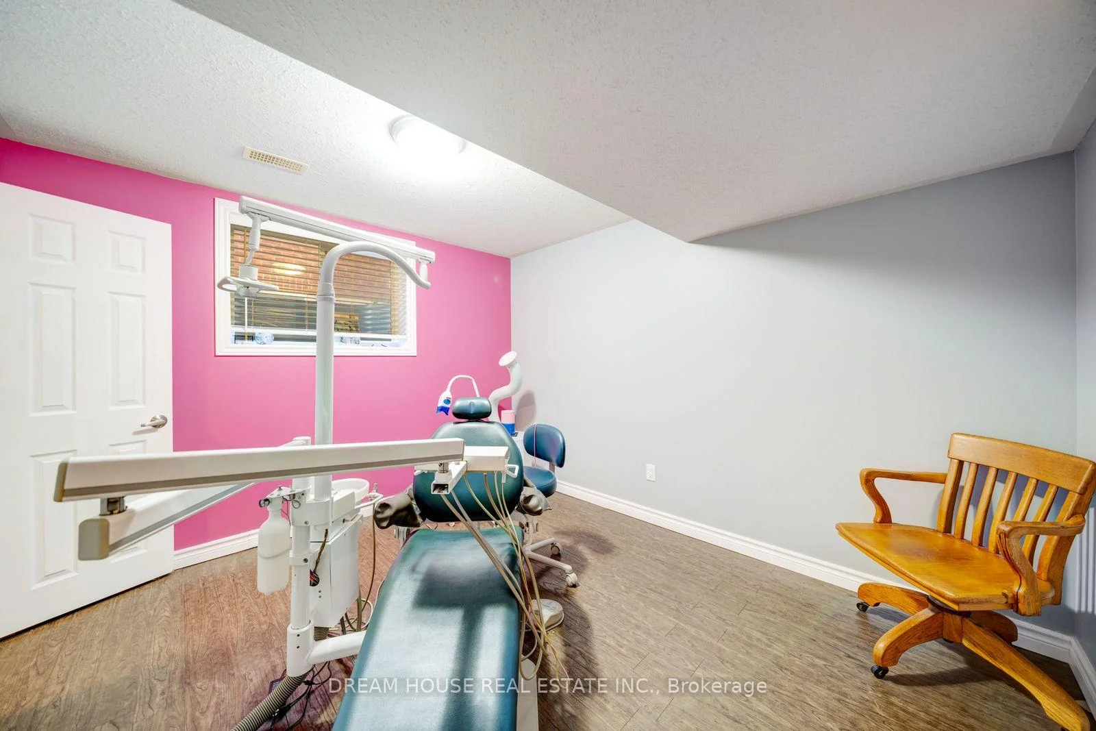 Photo 55 of 186 Fenning Drive, Clarington, Courtice — HOMEH