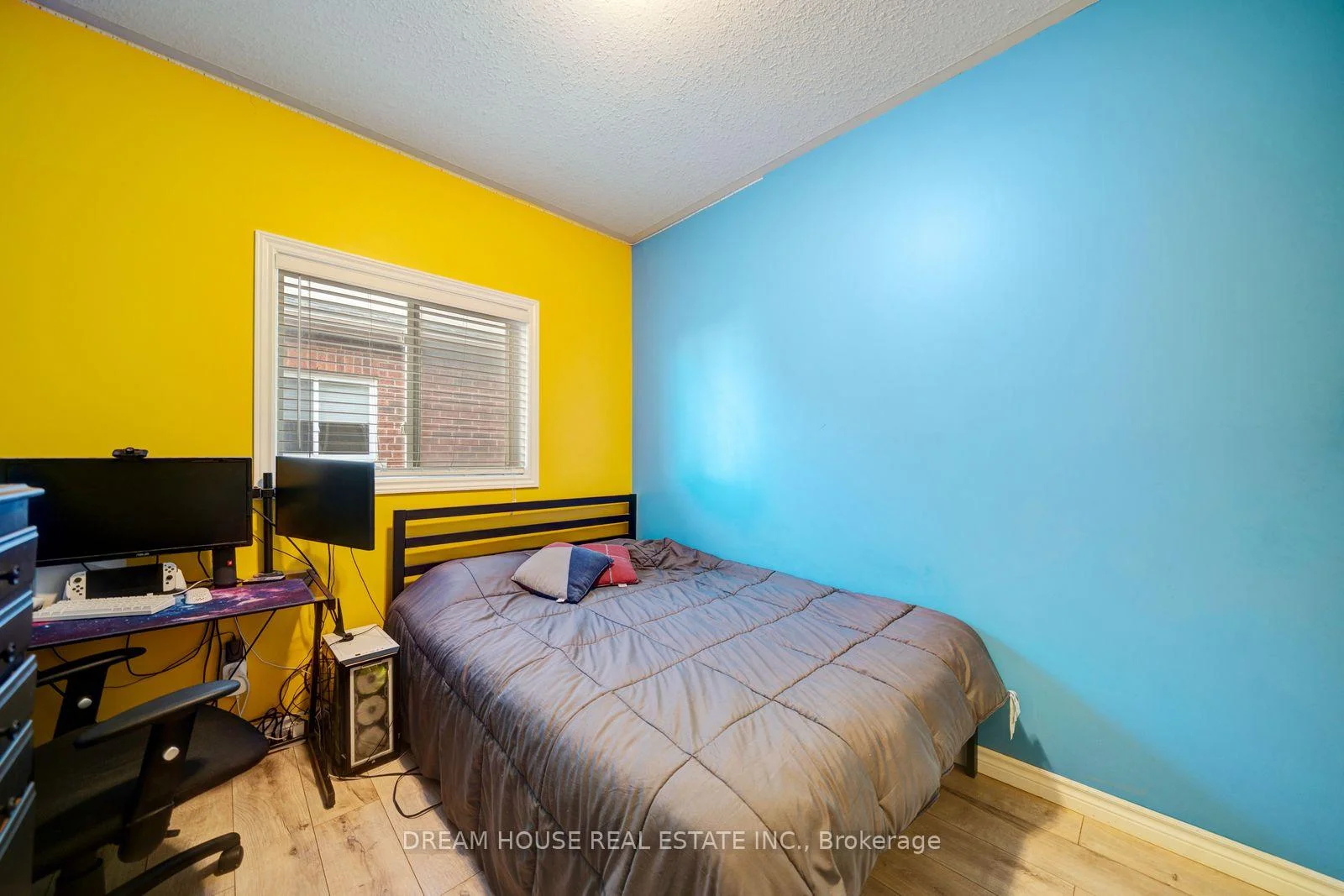 Photo 60 of 186 Fenning Drive, Clarington, Courtice — HOMEH