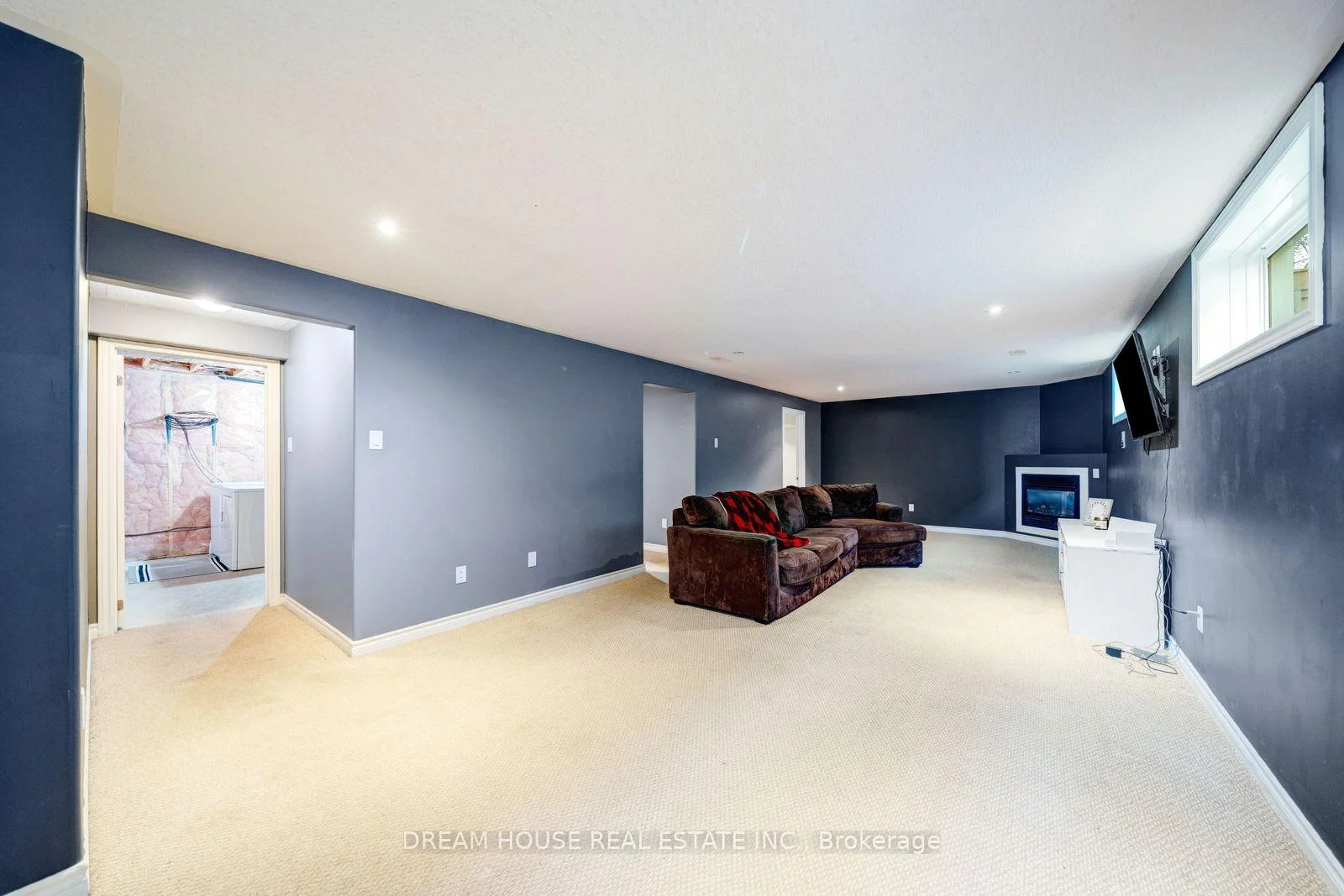 Photo 62 of 186 Fenning Drive, Clarington, Courtice — HOMEH