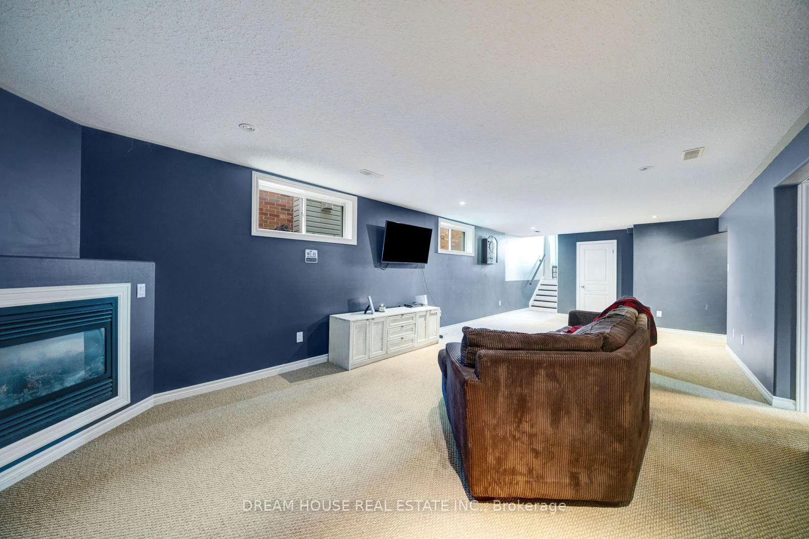 Photo 64 of 186 Fenning Drive, Clarington, Courtice — HOMEH