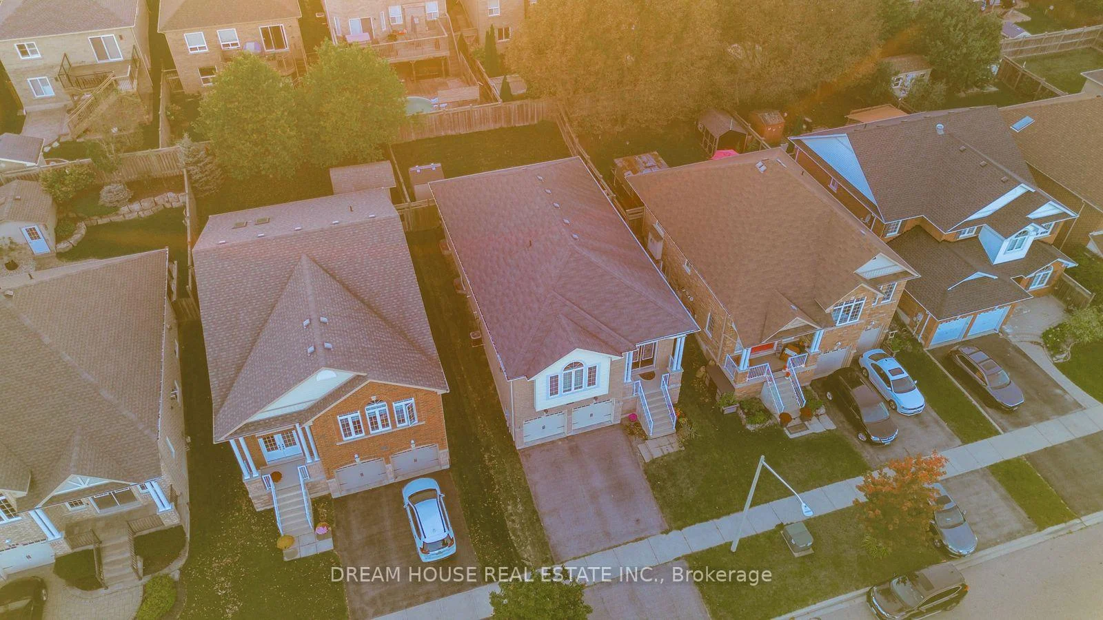 Photo 81 of 186 Fenning Drive, Clarington, Courtice — HOMEH