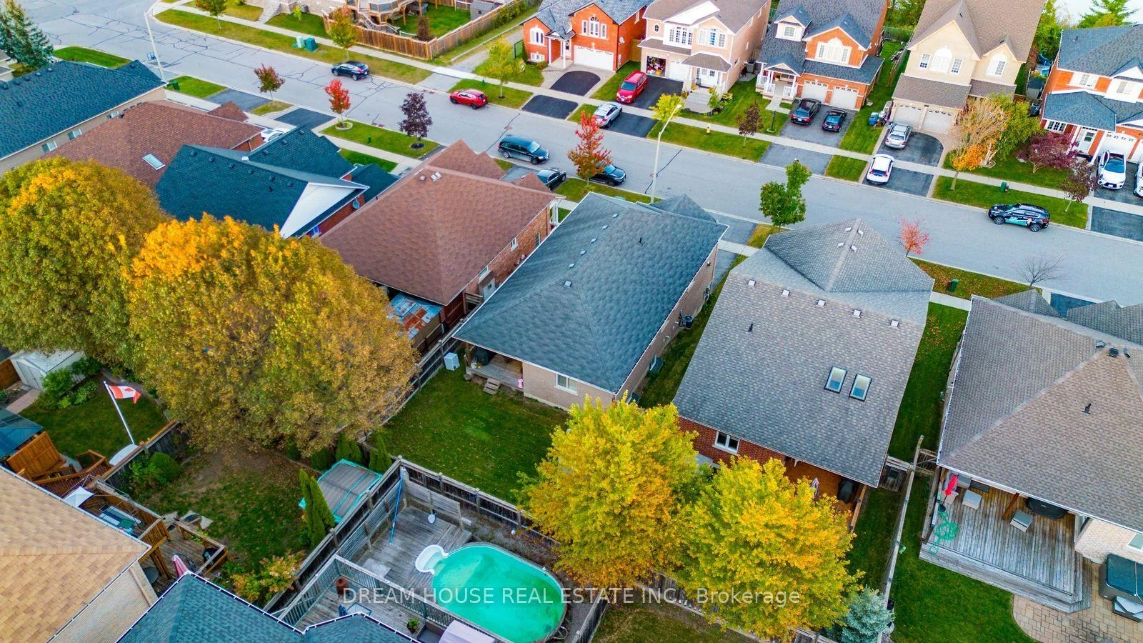 Photo 86 of 186 Fenning Drive, Clarington, Courtice — HOMEH