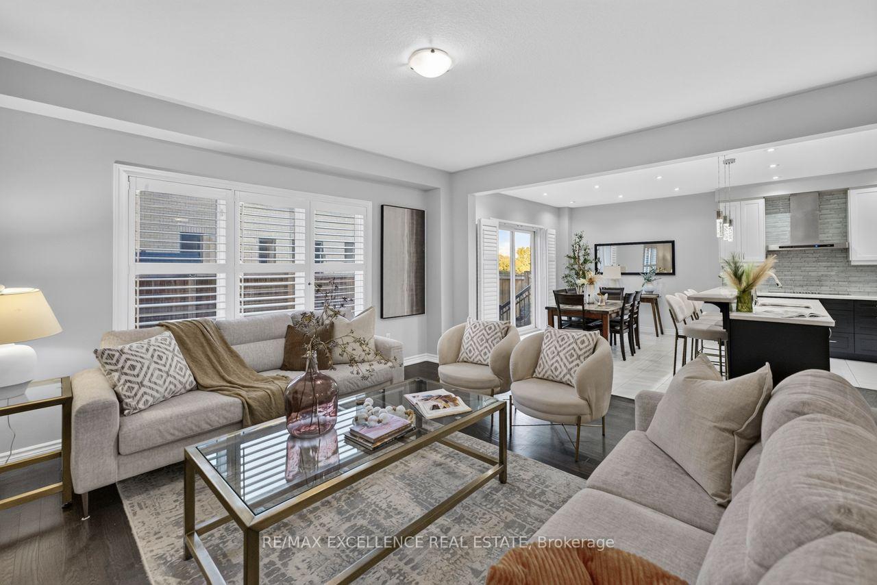 Photo 9 of 451 Brisdale Drive, Brampton, Northwest Brampton — HOMEH