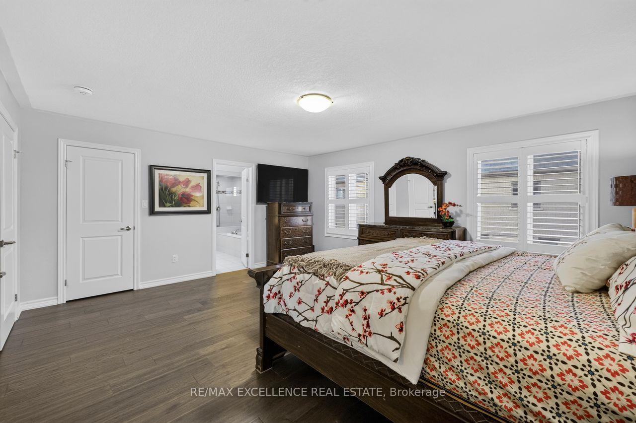 Photo 18 of 451 Brisdale Drive, Brampton, Northwest Brampton — HOMEH