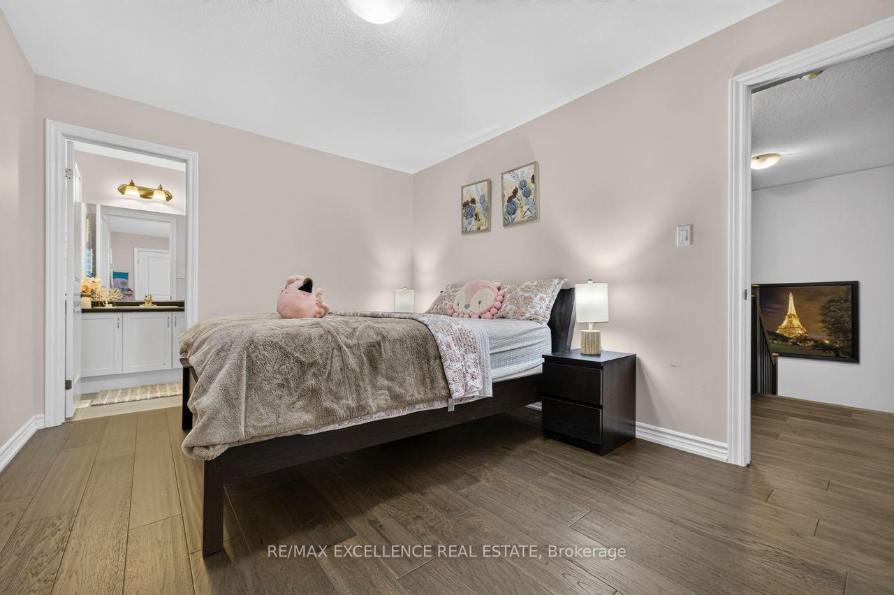 Photo 22 of 451 Brisdale Drive, Brampton, Northwest Brampton — HOMEH
