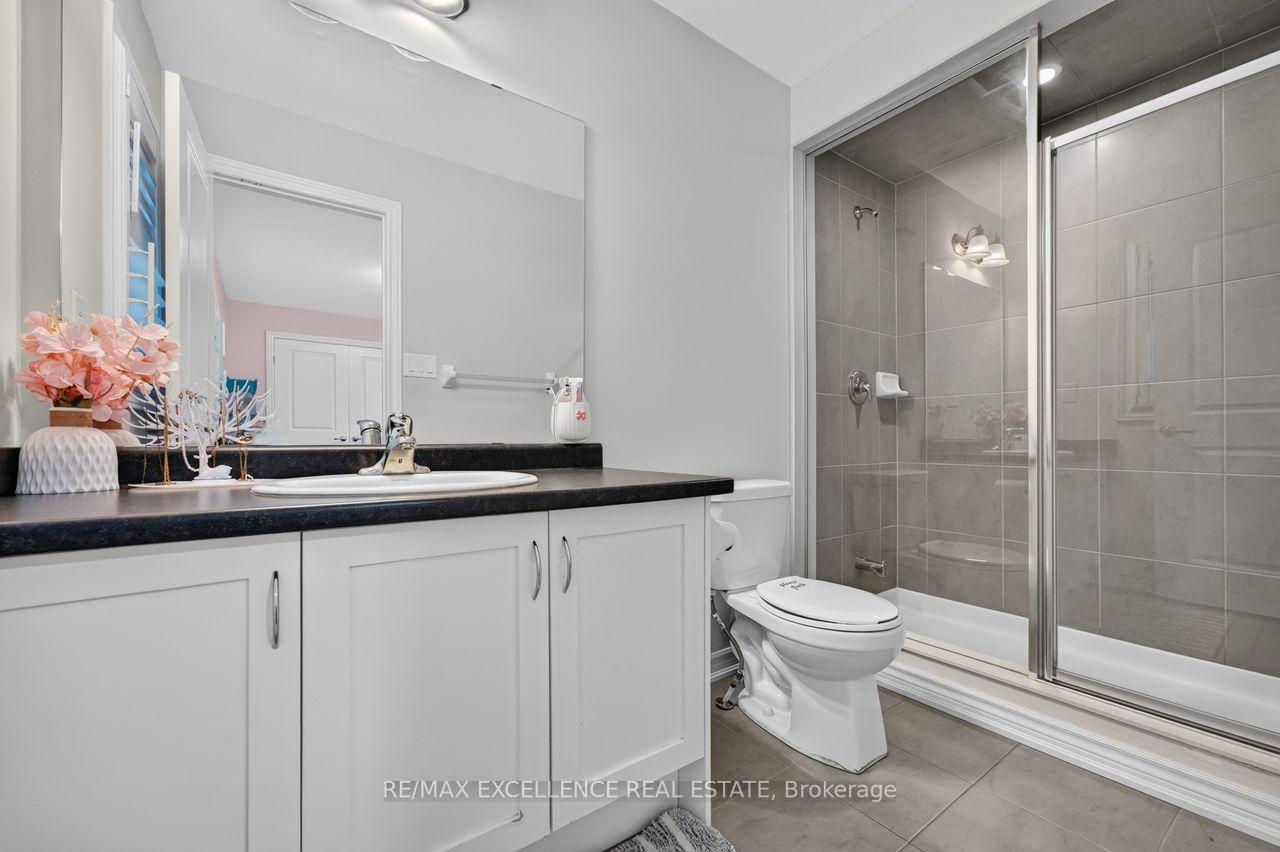 Photo 24 of 451 Brisdale Drive, Brampton, Northwest Brampton — HOMEH