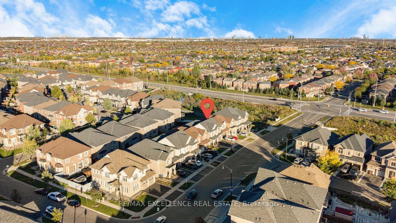 Photo 39 of 451 Brisdale Drive, Brampton, Northwest Brampton — HOMEH